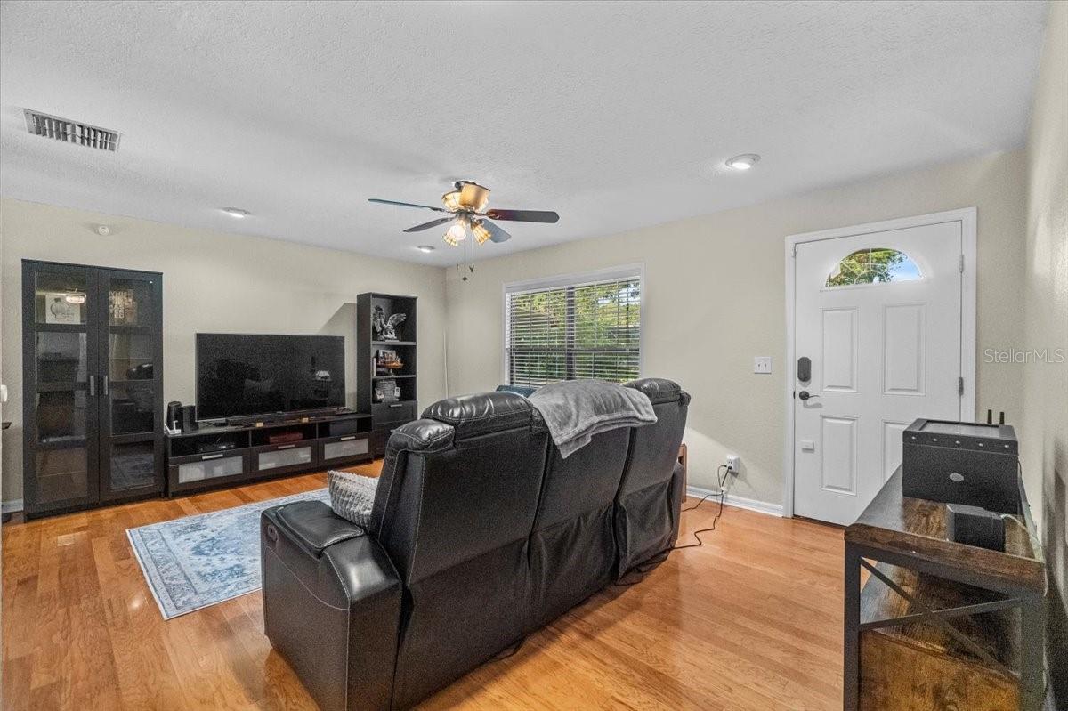 1402 CLARKWOOD DR, PLANT CITY, FL, 33566