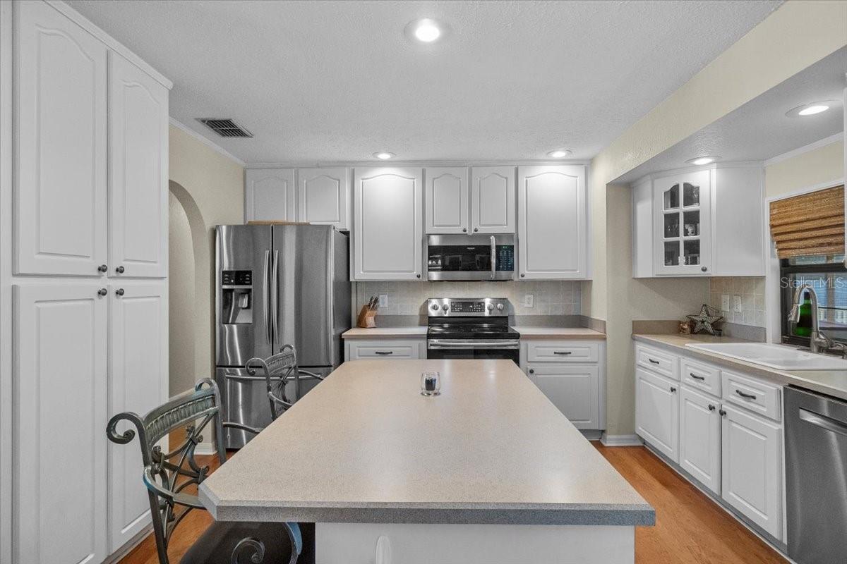 1402 CLARKWOOD DR, PLANT CITY, FL, 33566