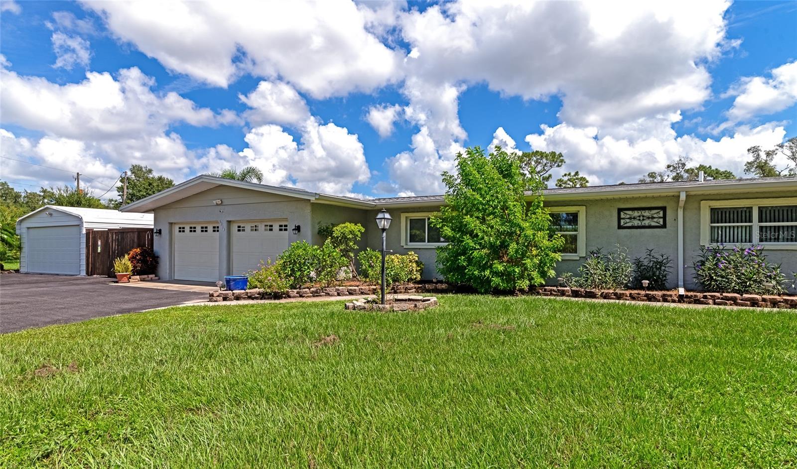 A4660448 Property Photo