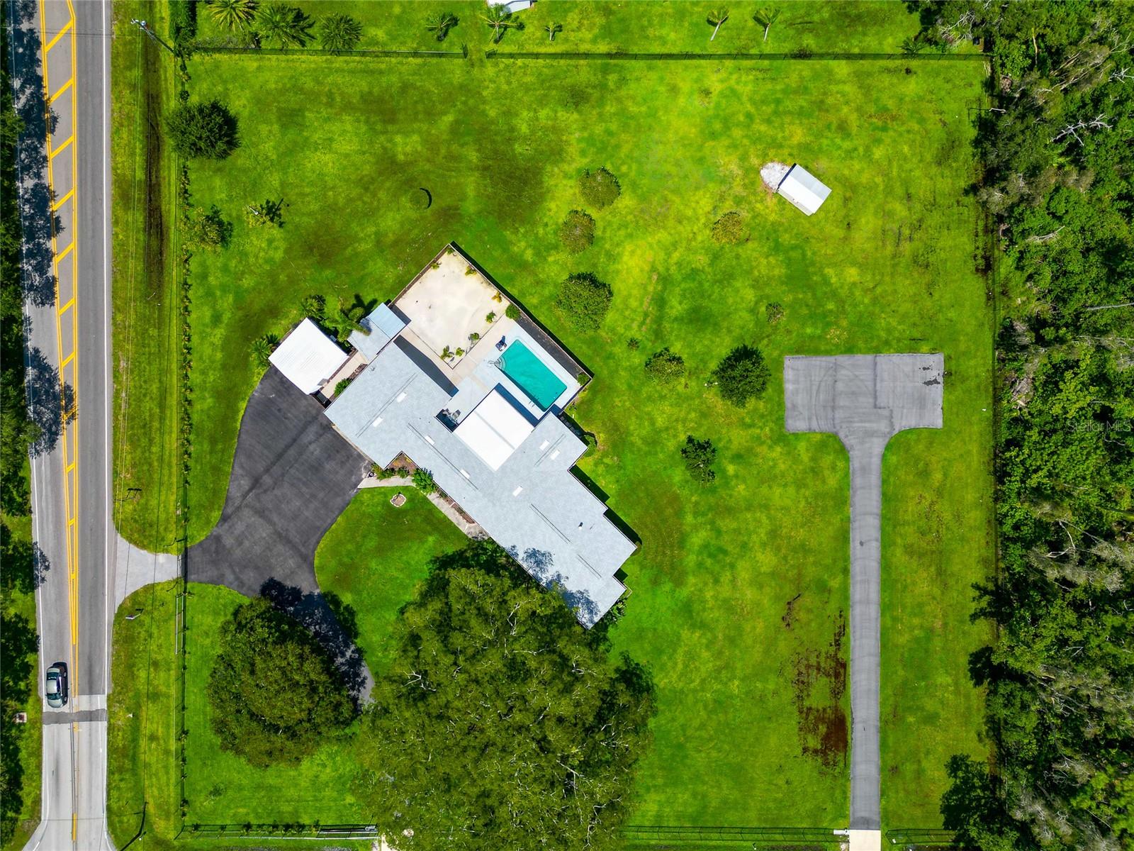 A4660448 Property Photo