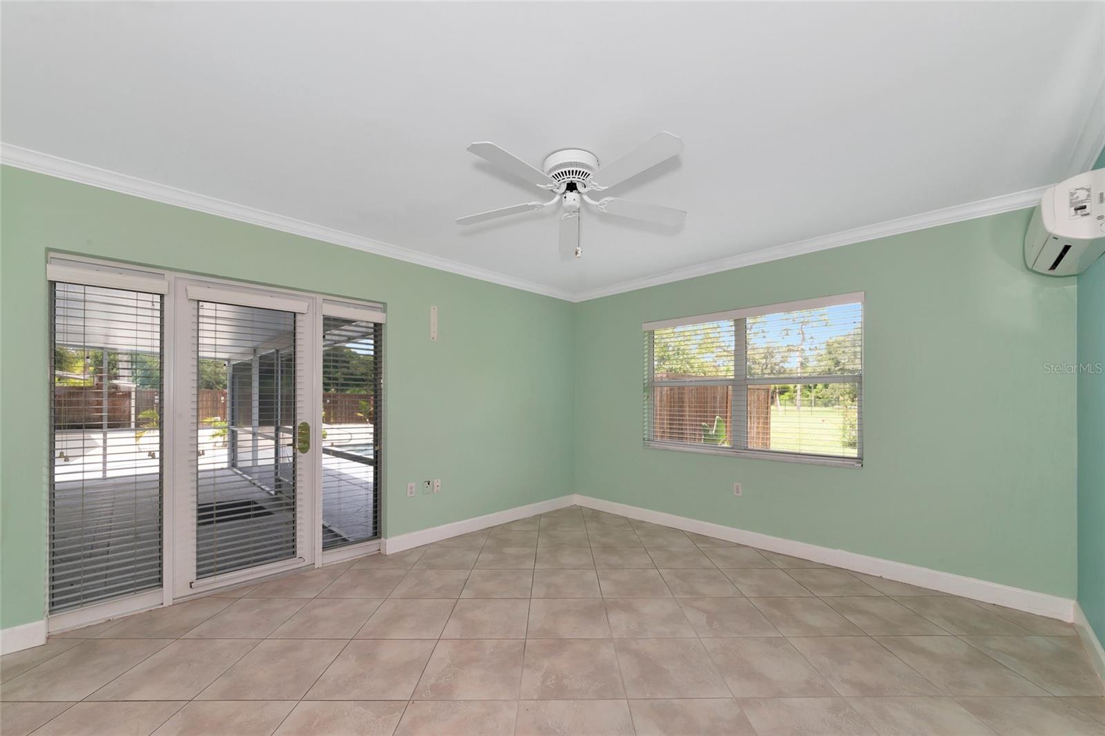 A4660448 Property Photo
