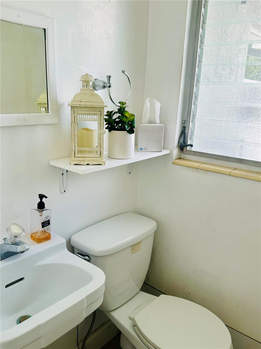 A4660448 Property Photo