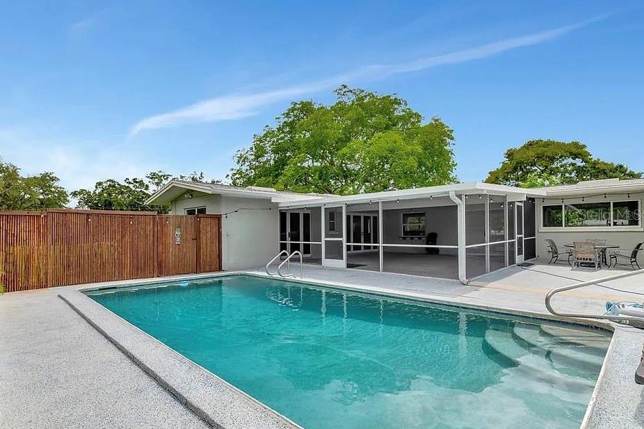 A4660448 Property Photo