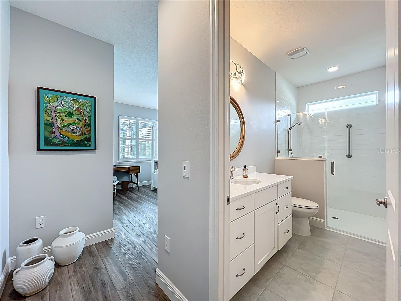 O6331633 Property Photo