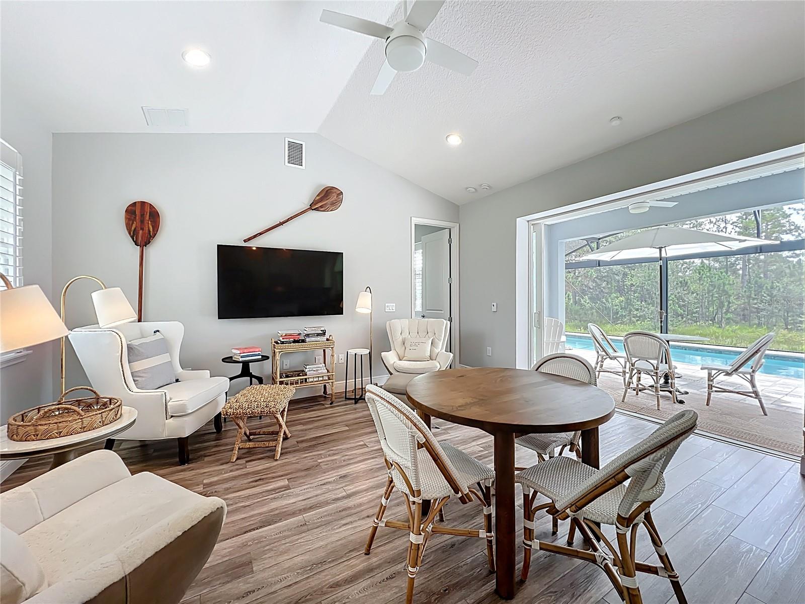 O6331633 Property Photo