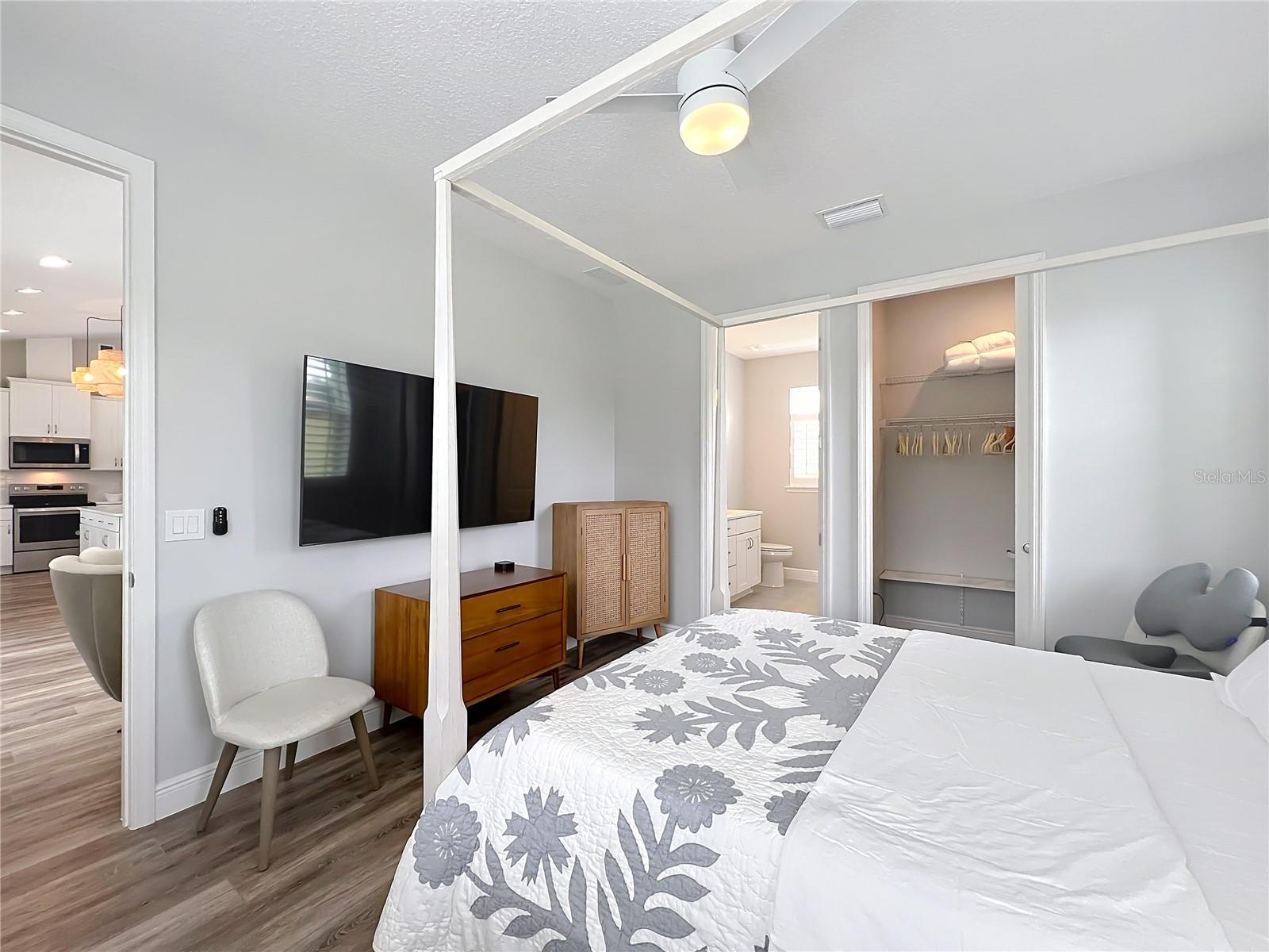 O6331633 Property Photo