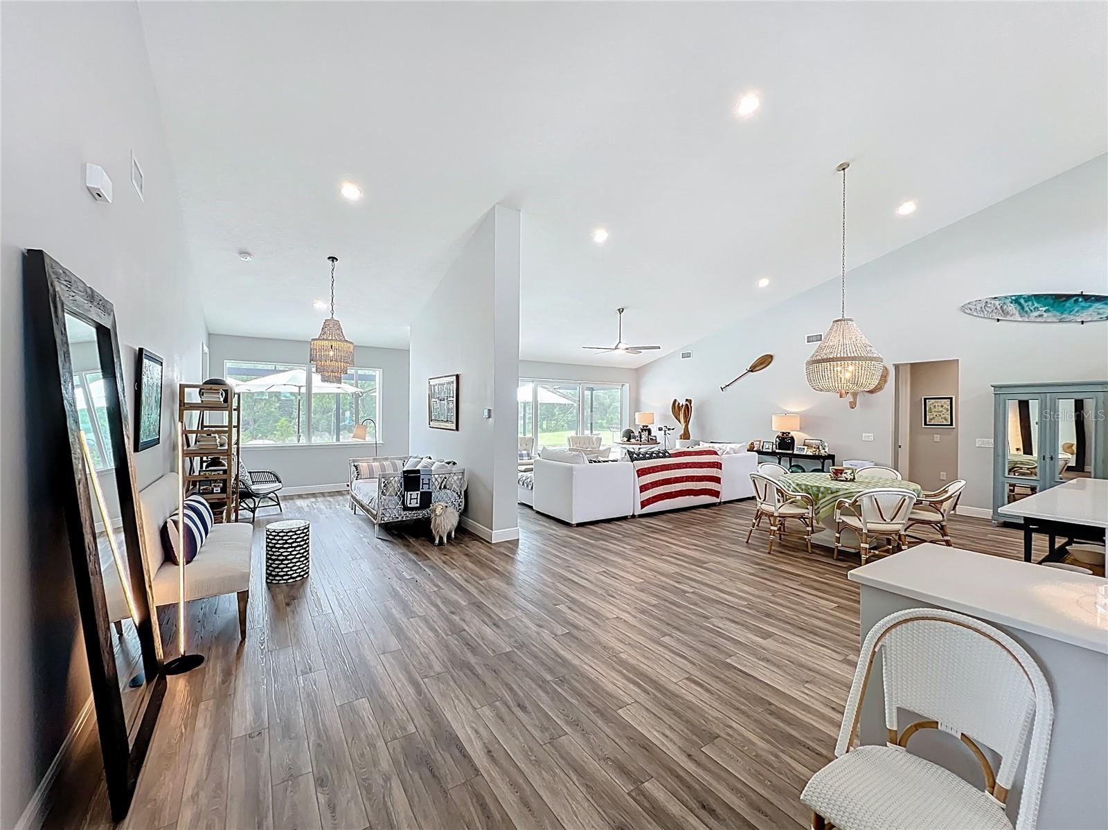 O6331633 Property Photo