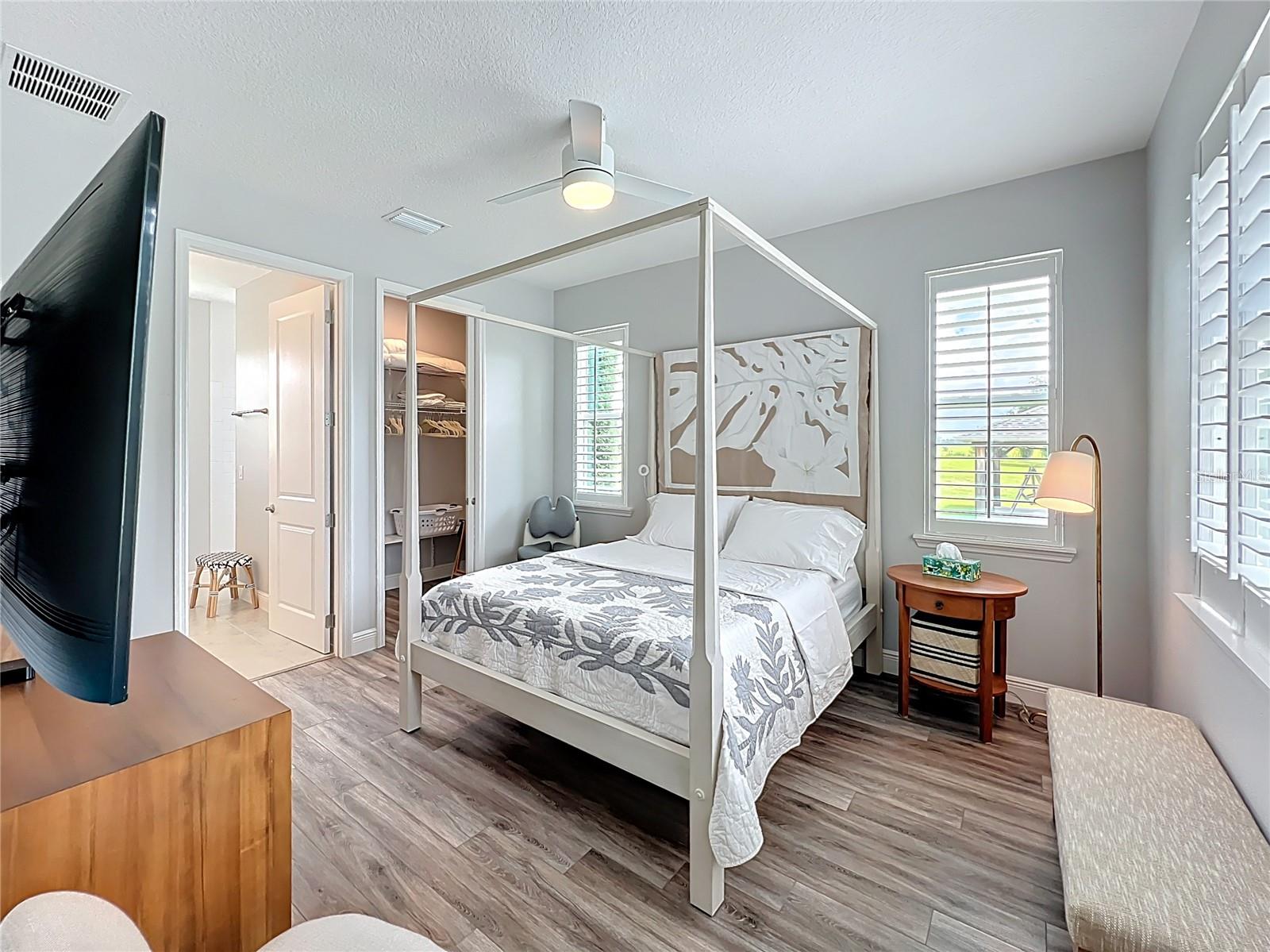 O6331633 Property Photo