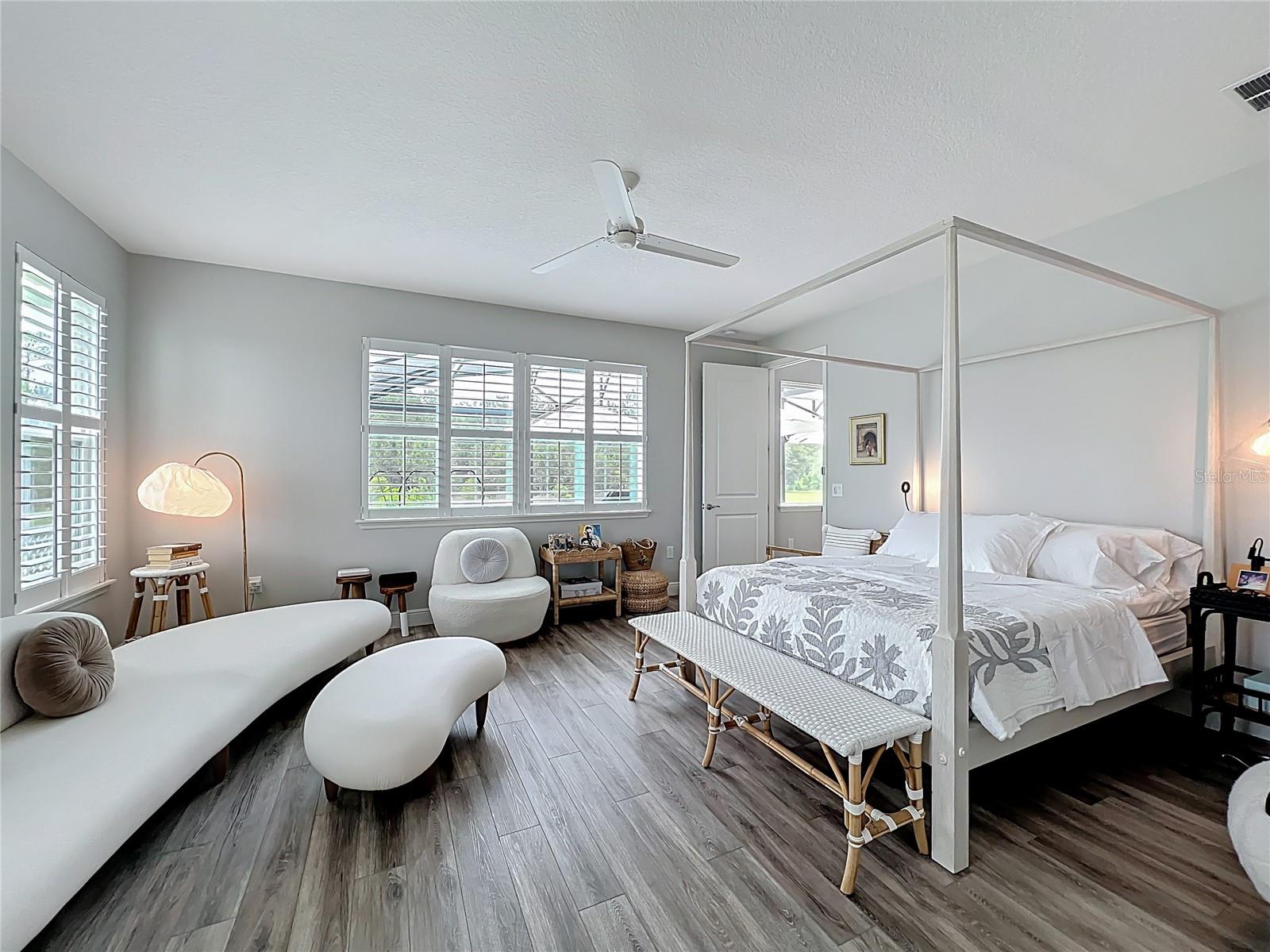 O6331633 Property Photo