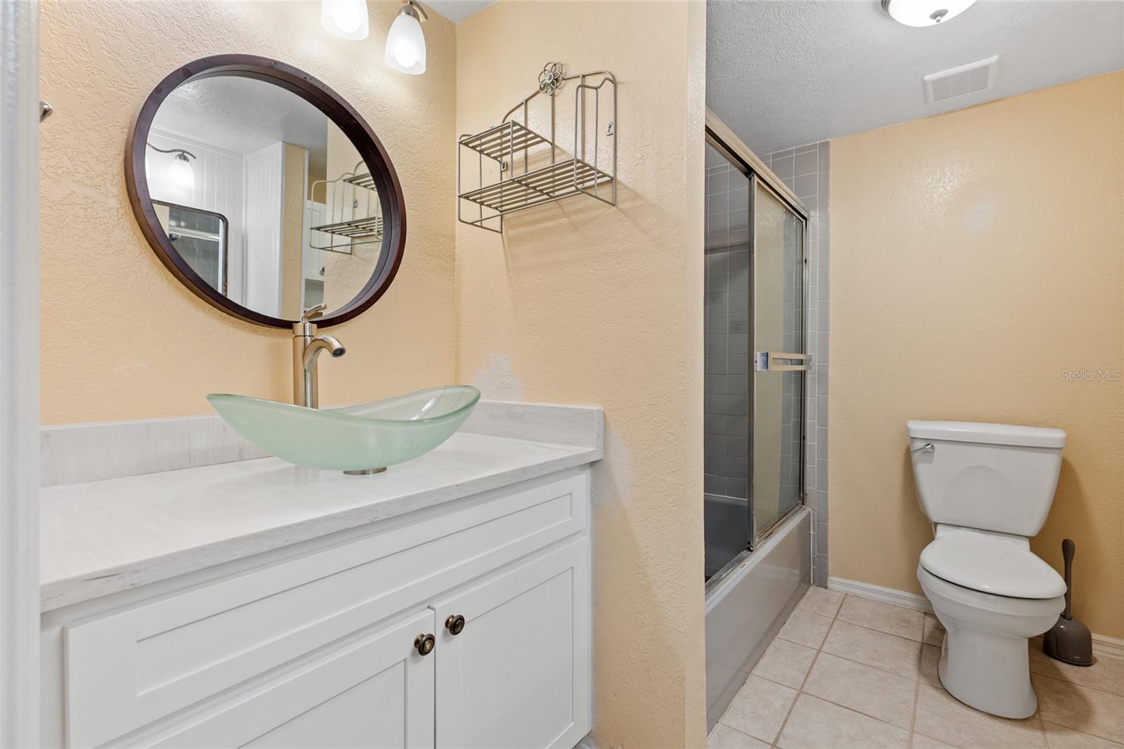 En Suite bathroom, with a new sink and vanity.