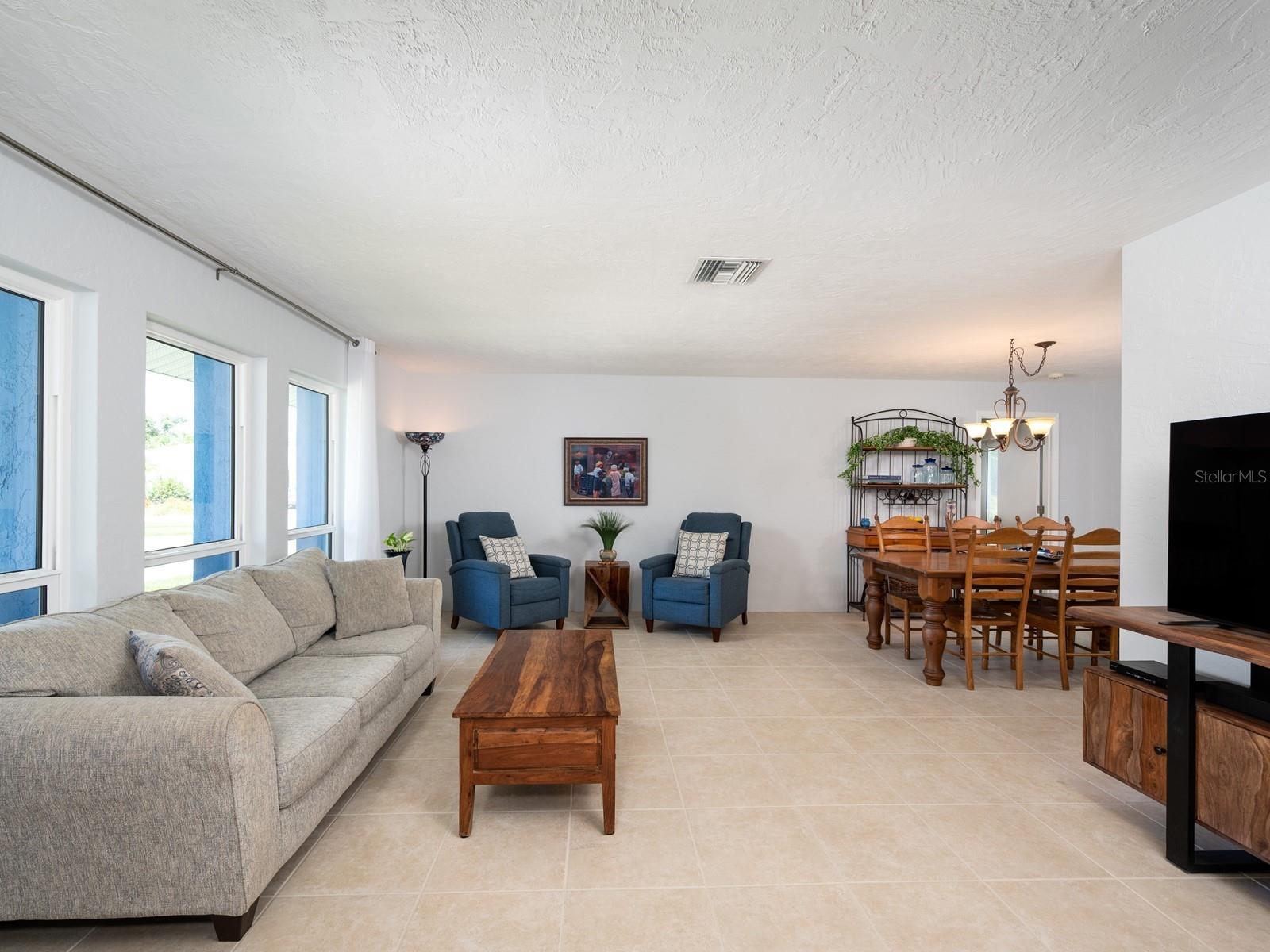 A4660457 Property Photo