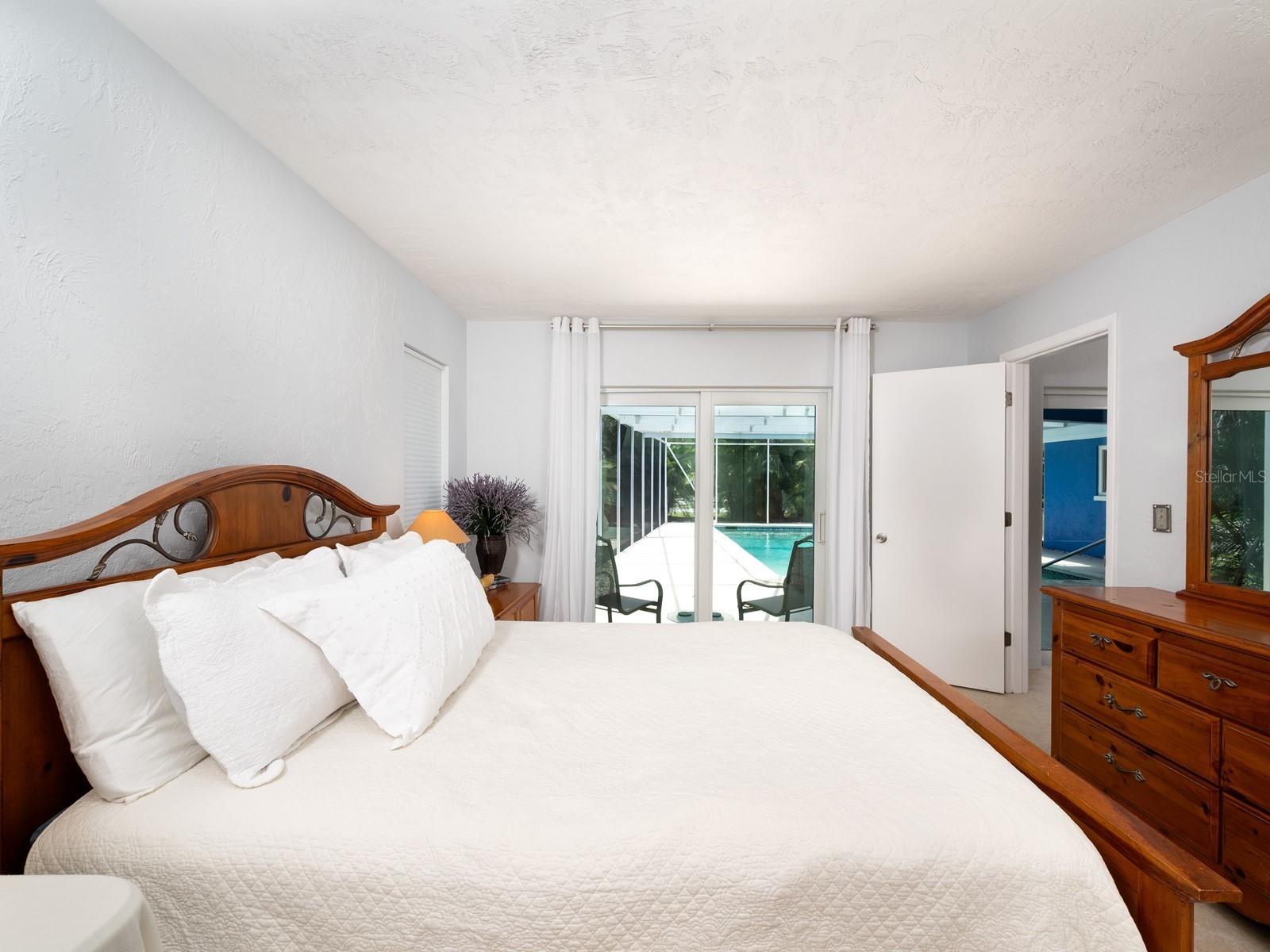 A4660457 Property Photo