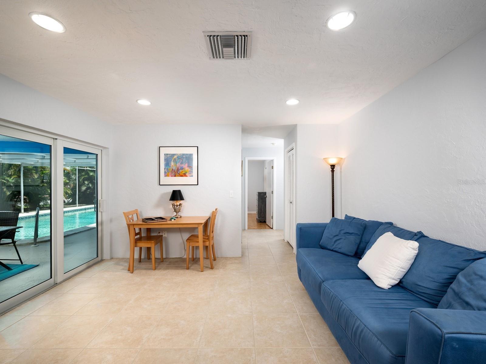 A4660457 Property Photo