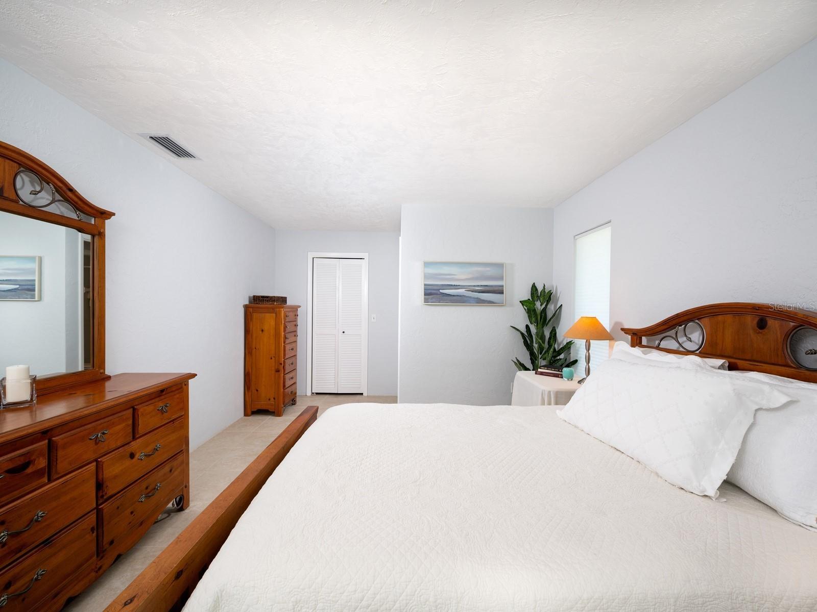 A4660457 Property Photo