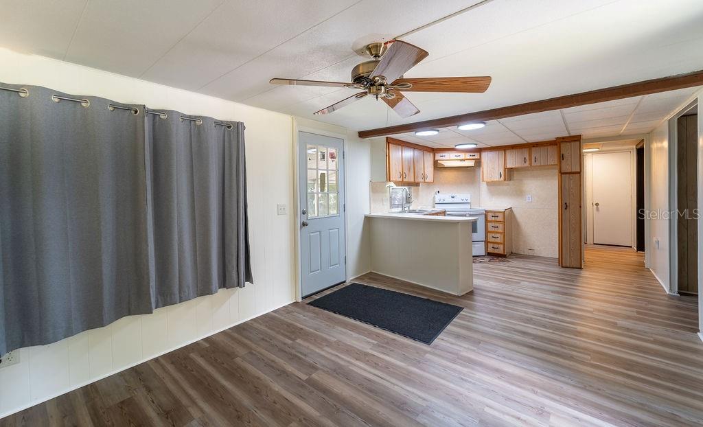 V4944061 Property Photo