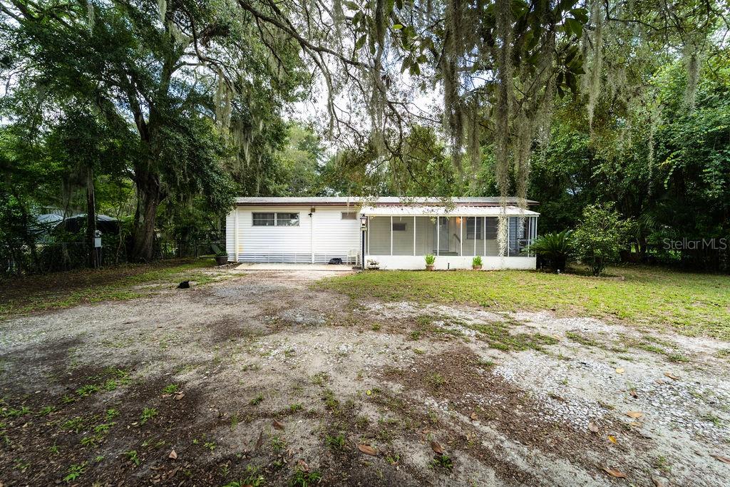 V4944061 Property Photo