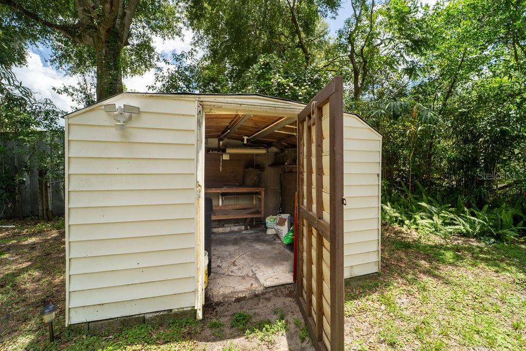 V4944061 Property Photo