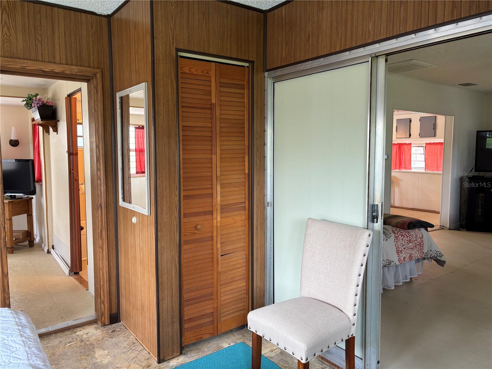 W7877754 Property Photo