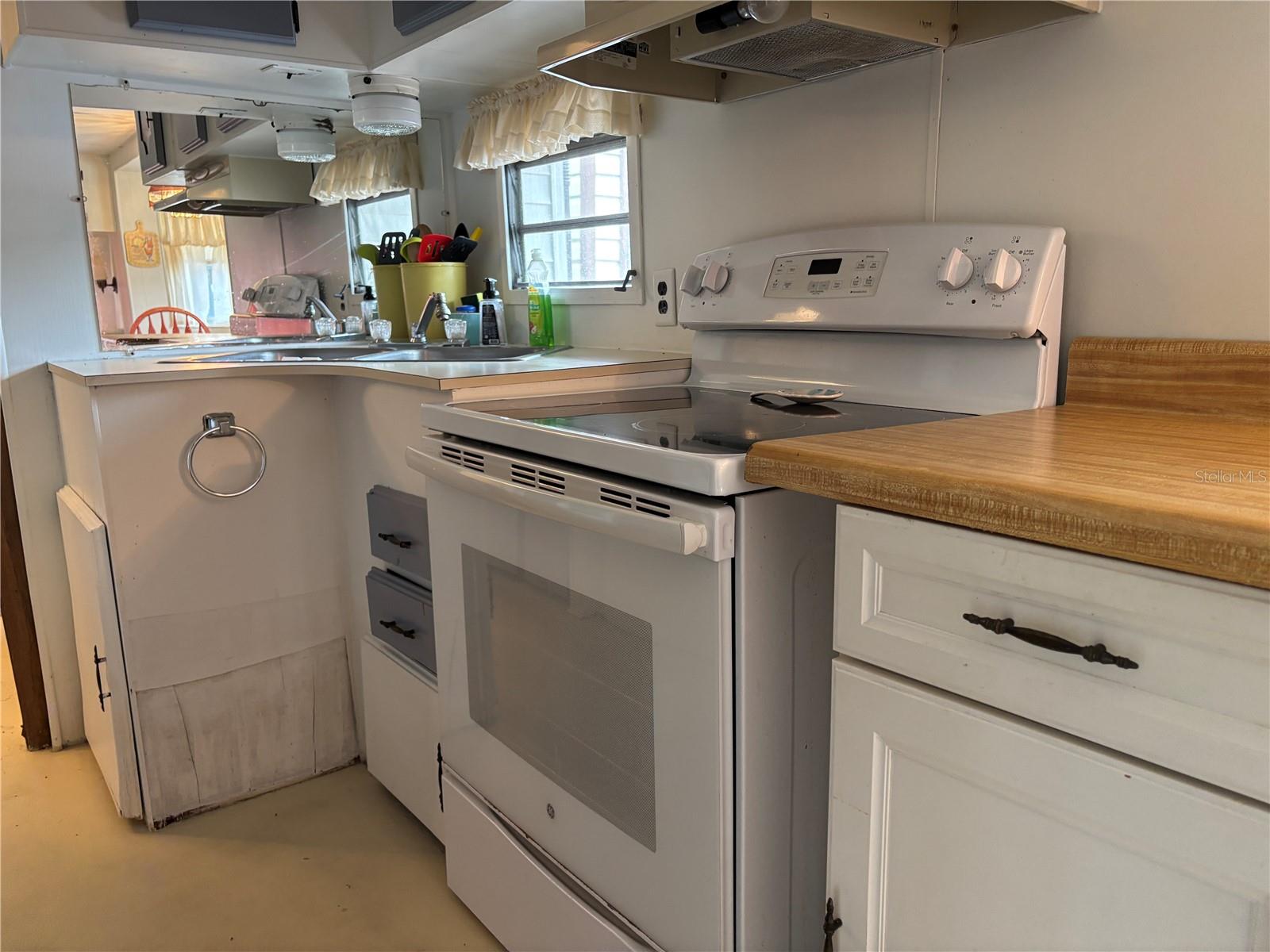 W7877754 Property Photo