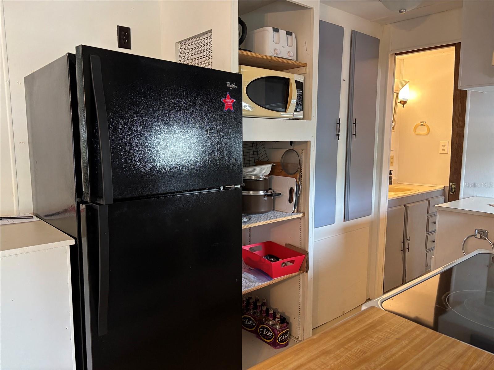 W7877754 Property Photo