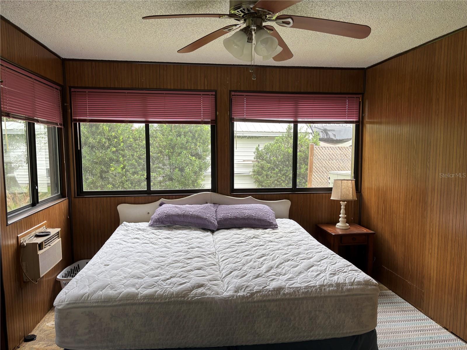 W7877754 Property Photo