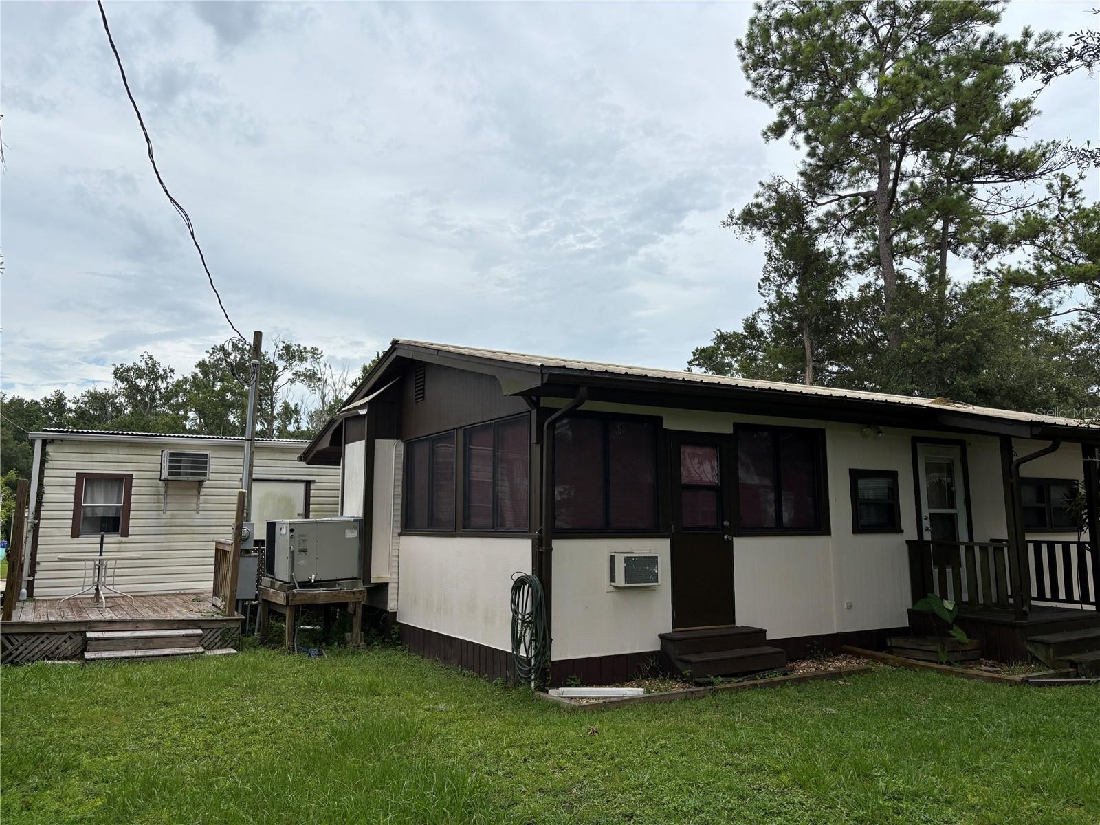 W7877754 Property Photo