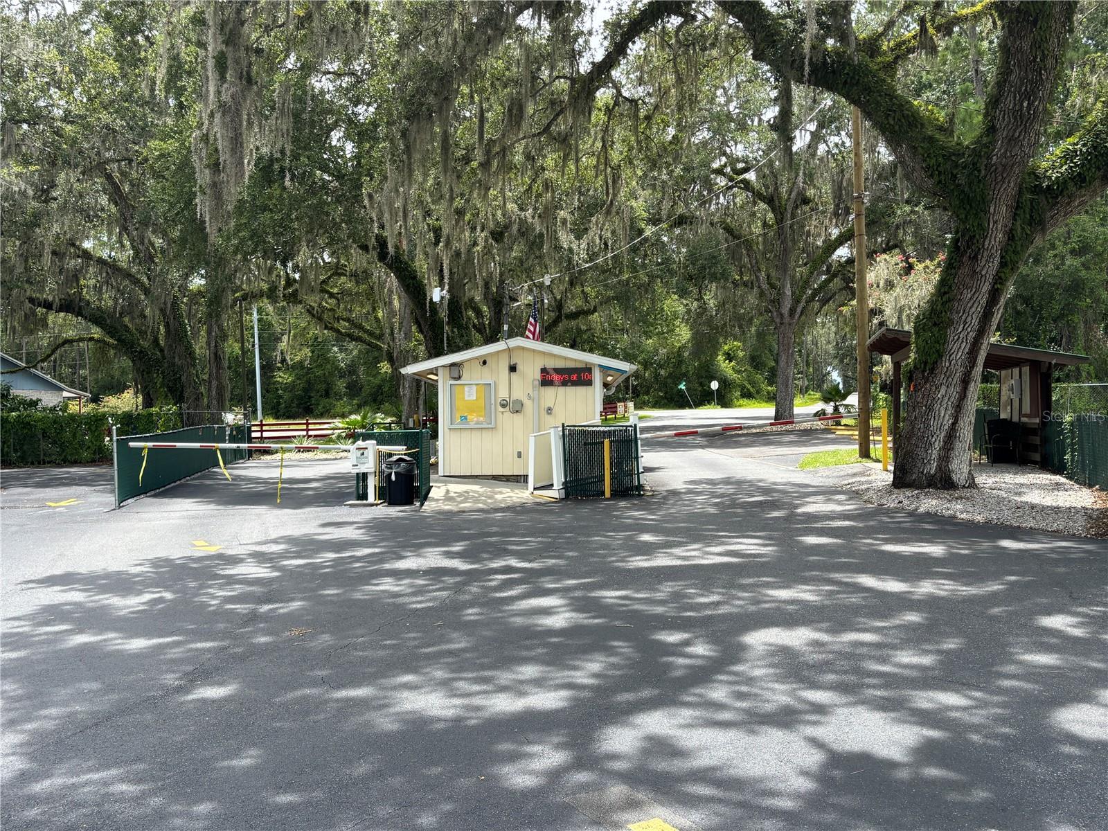 W7877754 Property Photo