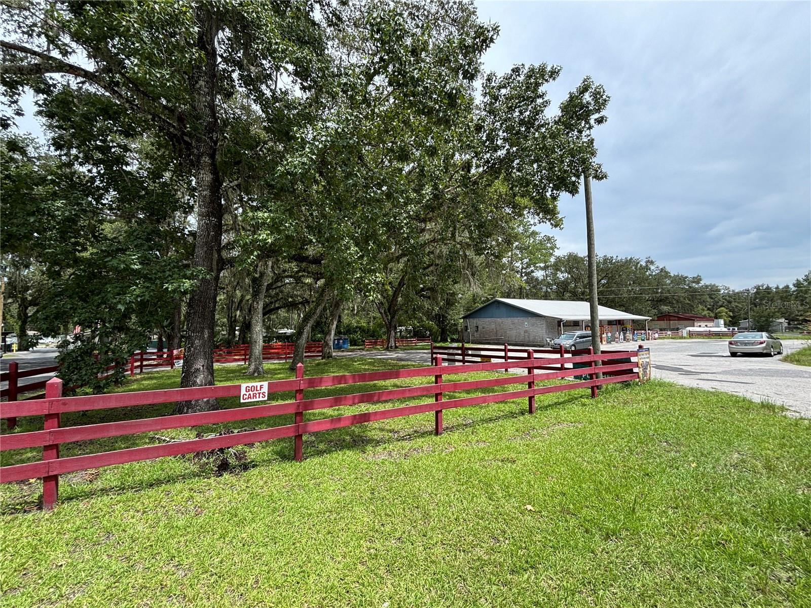 W7877754 Property Photo