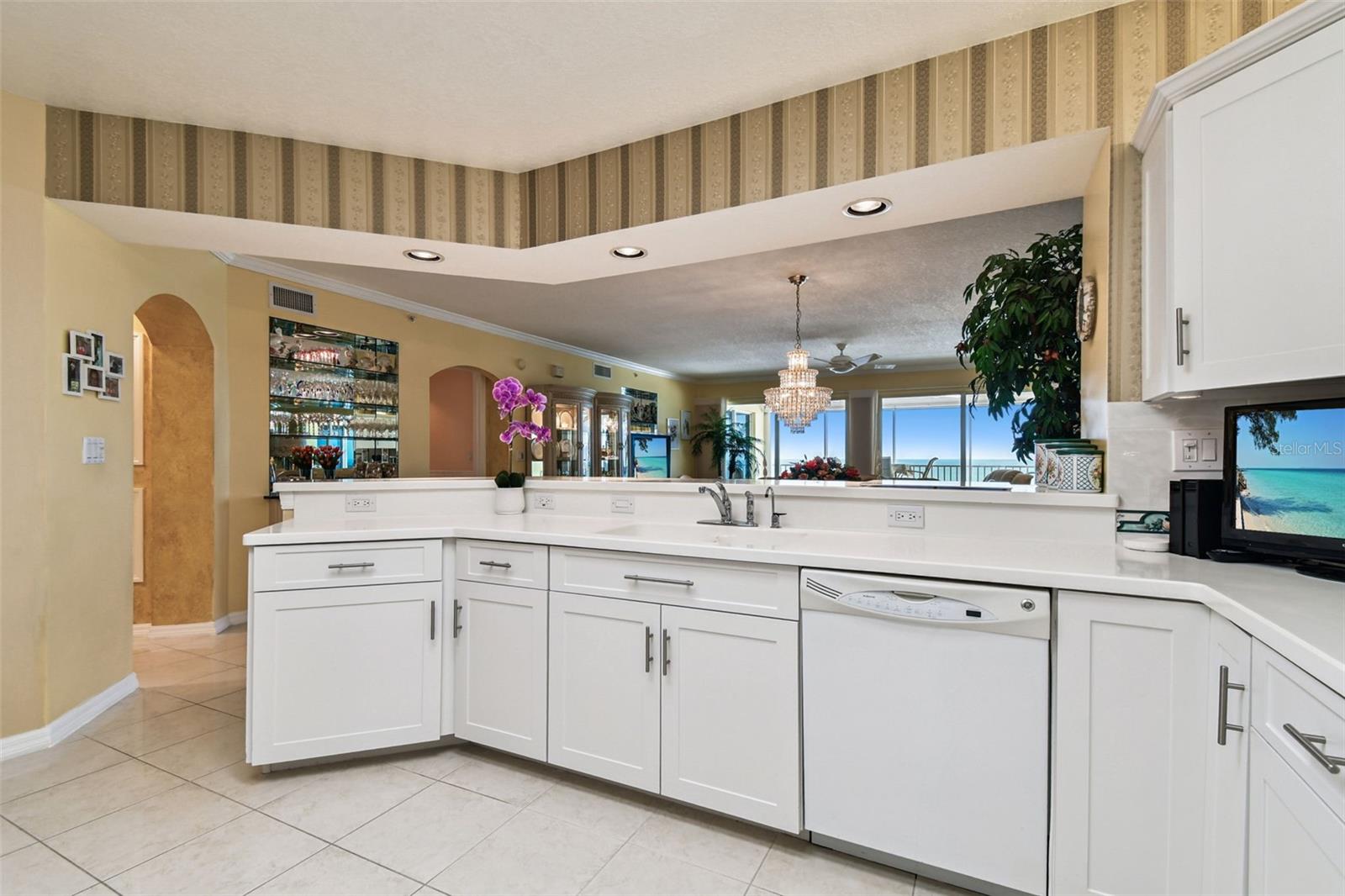 16750 GULF BLVD #414, NORTH REDINGTON BEACH, FL, 33708