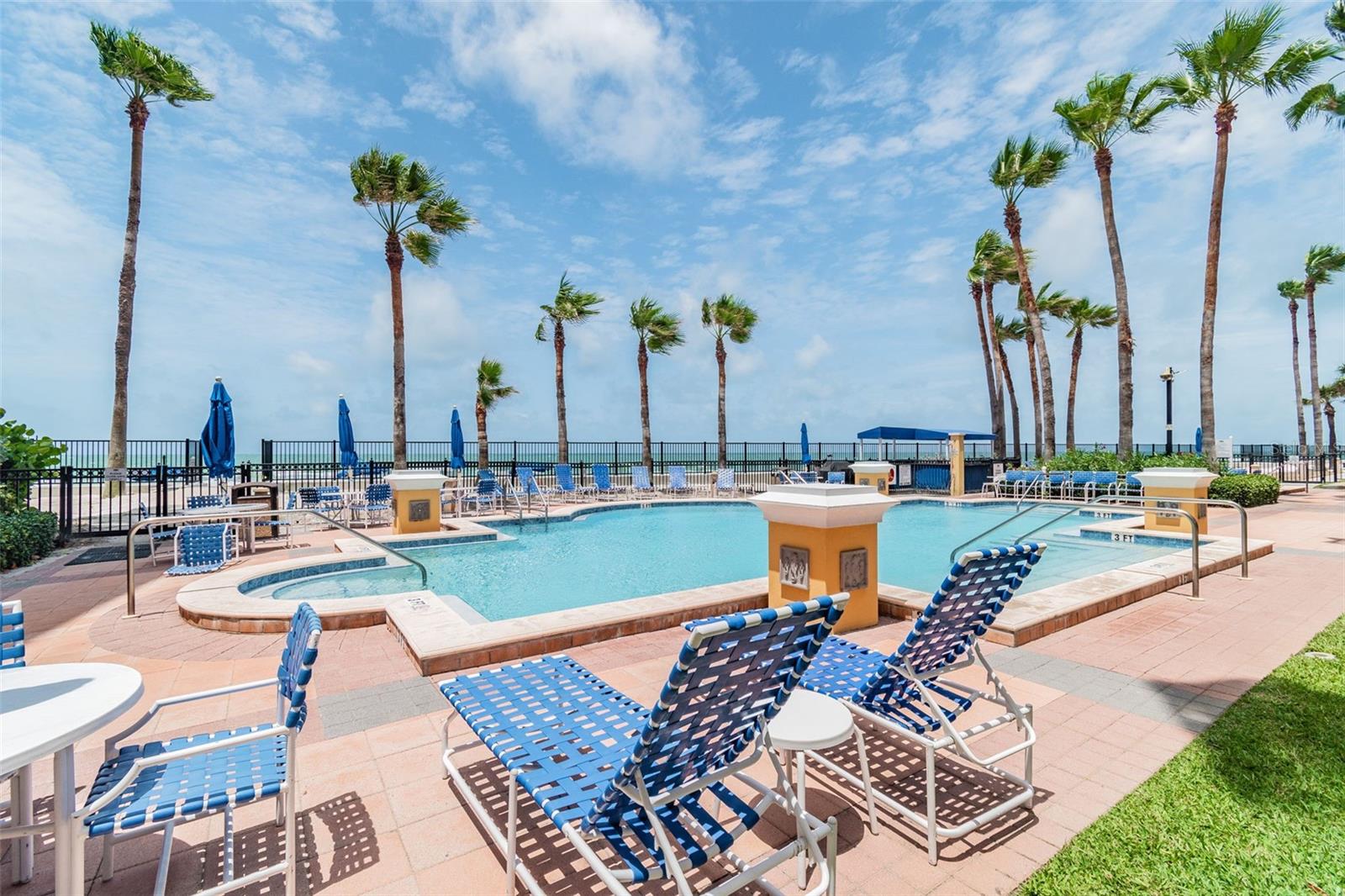16750 GULF BLVD #414, NORTH REDINGTON BEACH, FL, 33708