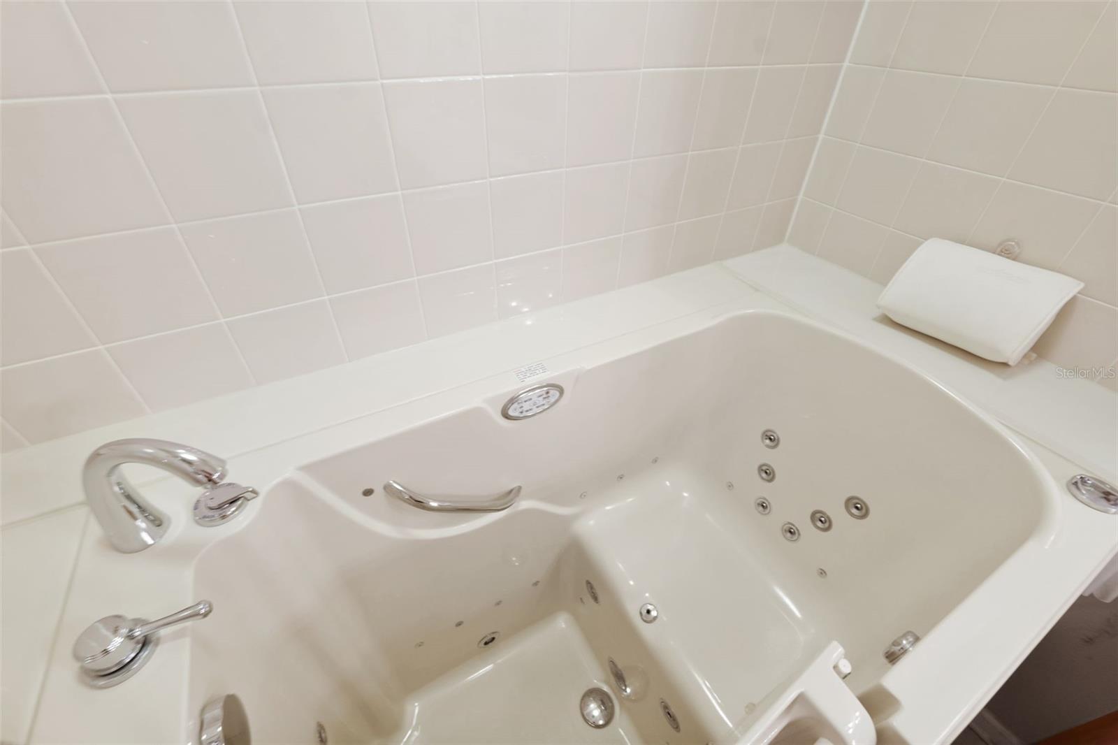 Jetted Tub