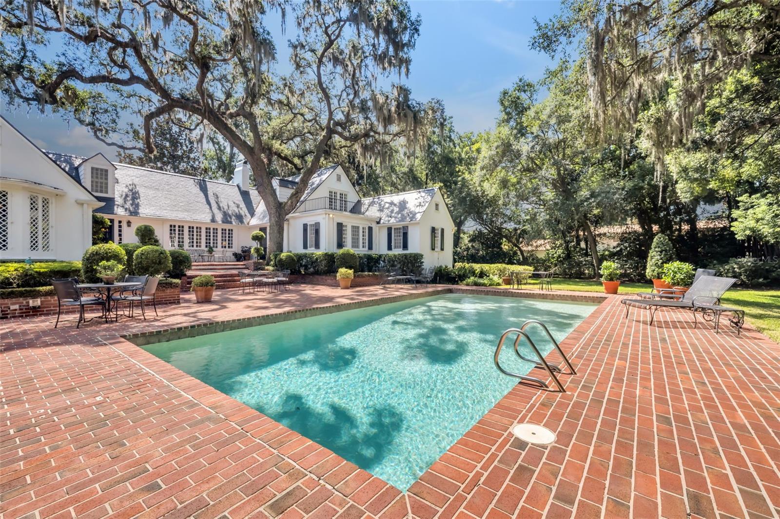 O6331715 Property Photo