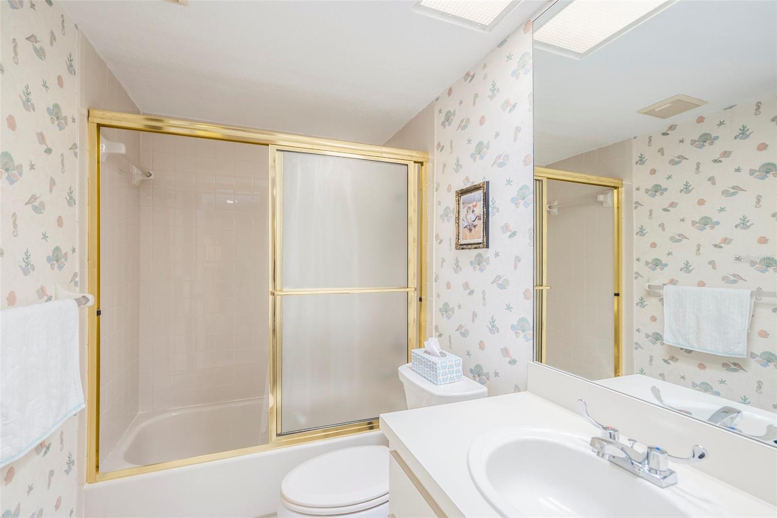 TB8412561 Property Photo