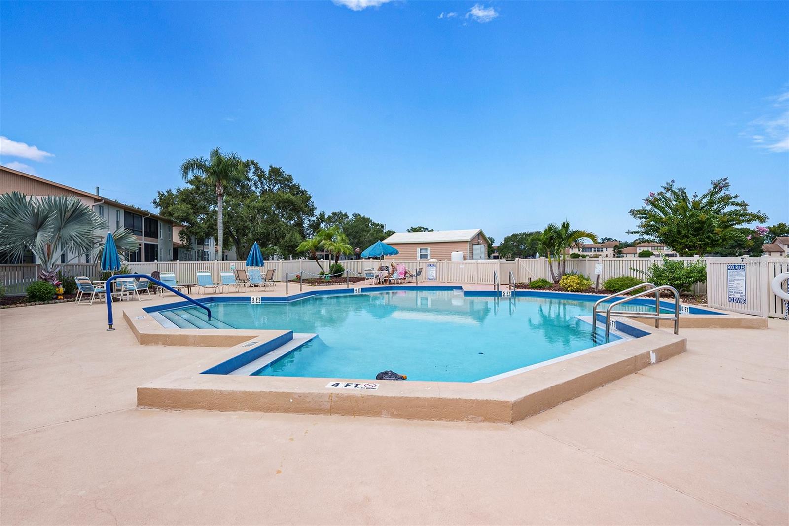 TB8412561 Property Photo