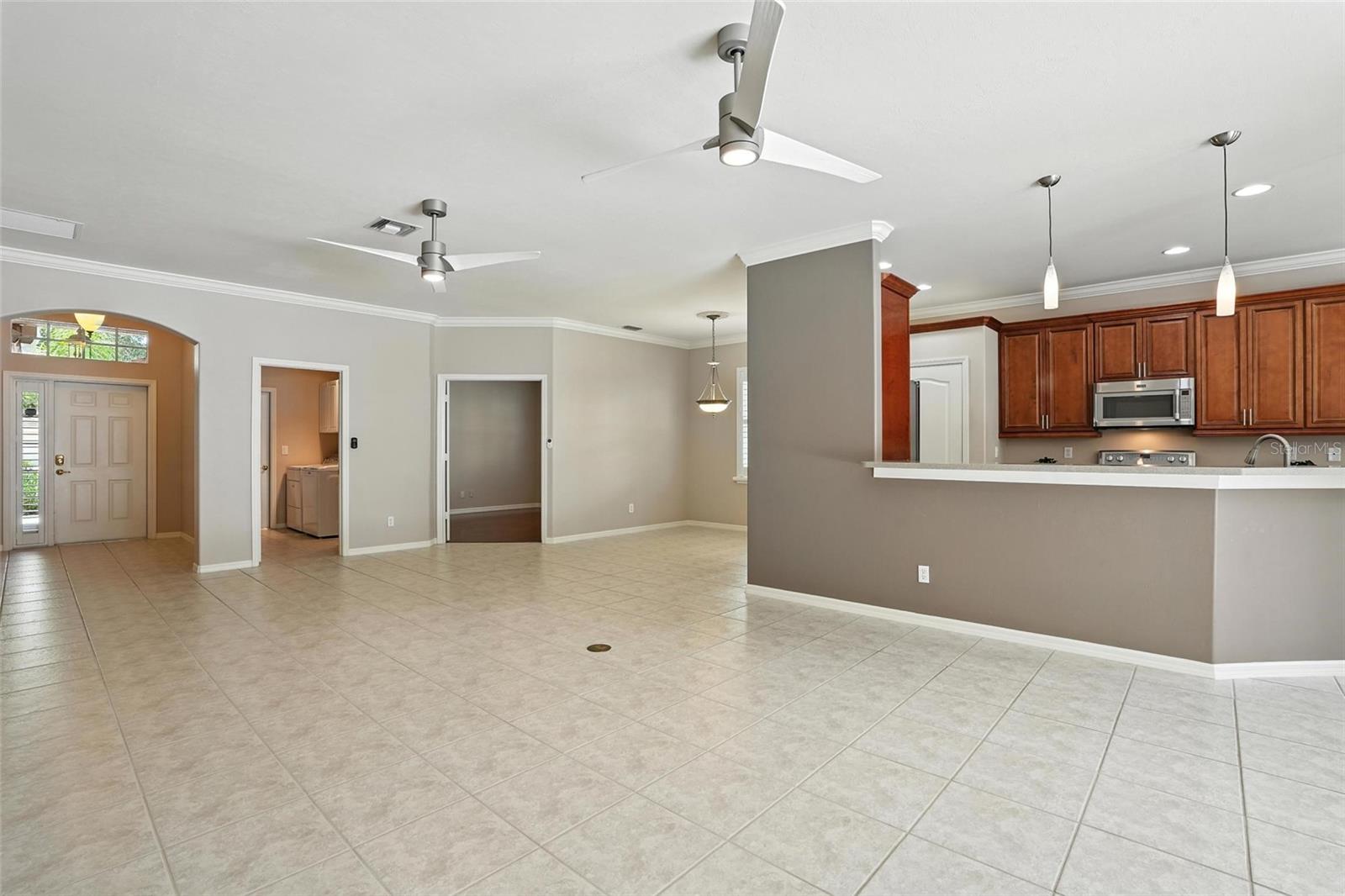 A4660504 Property Photo