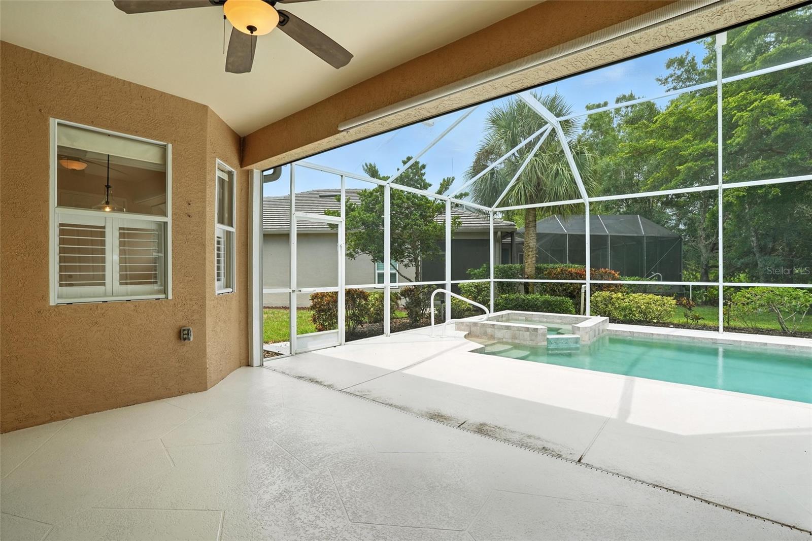 A4660504 Property Photo