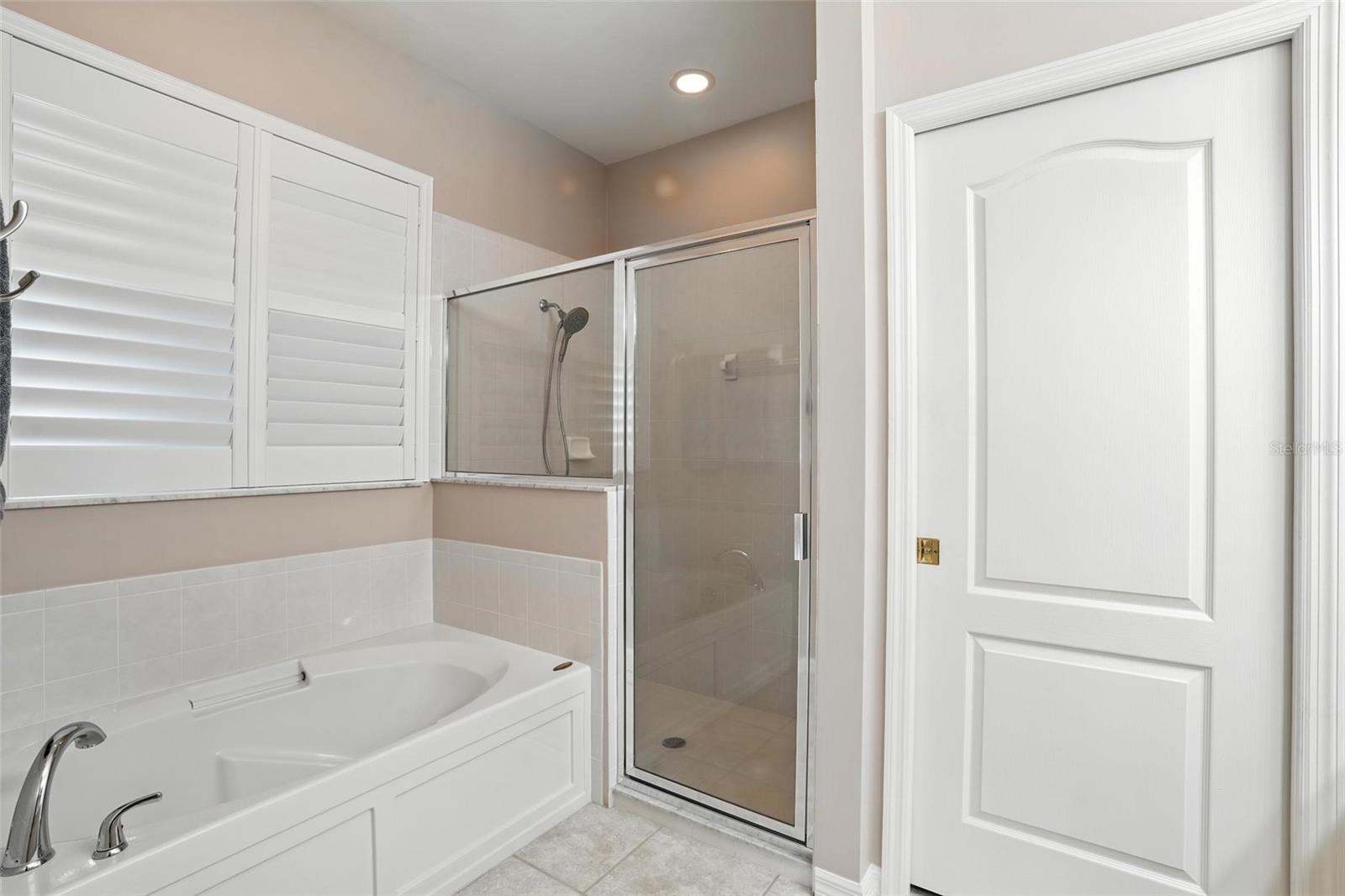A4660504 Property Photo