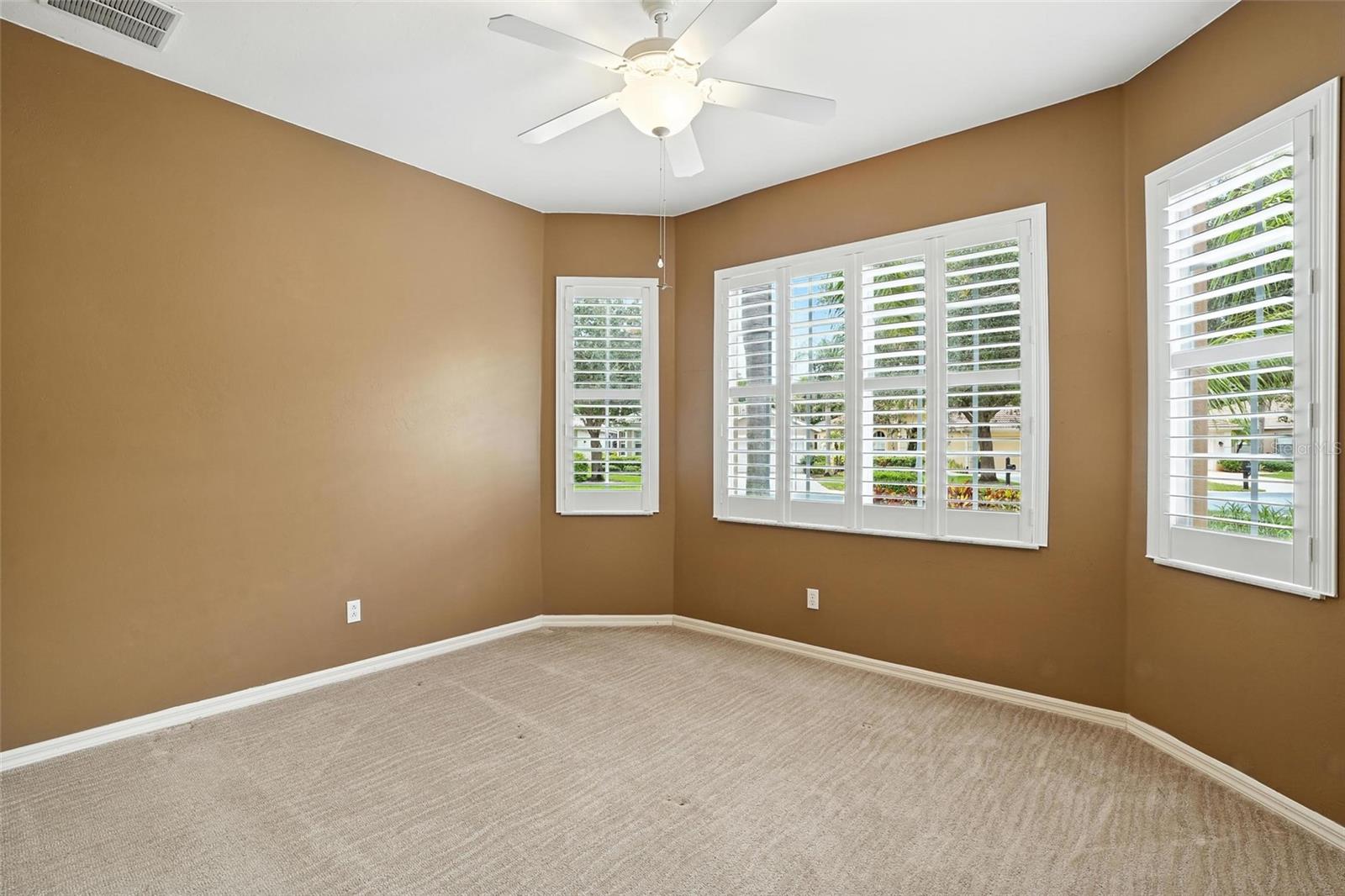 A4660504 Property Photo