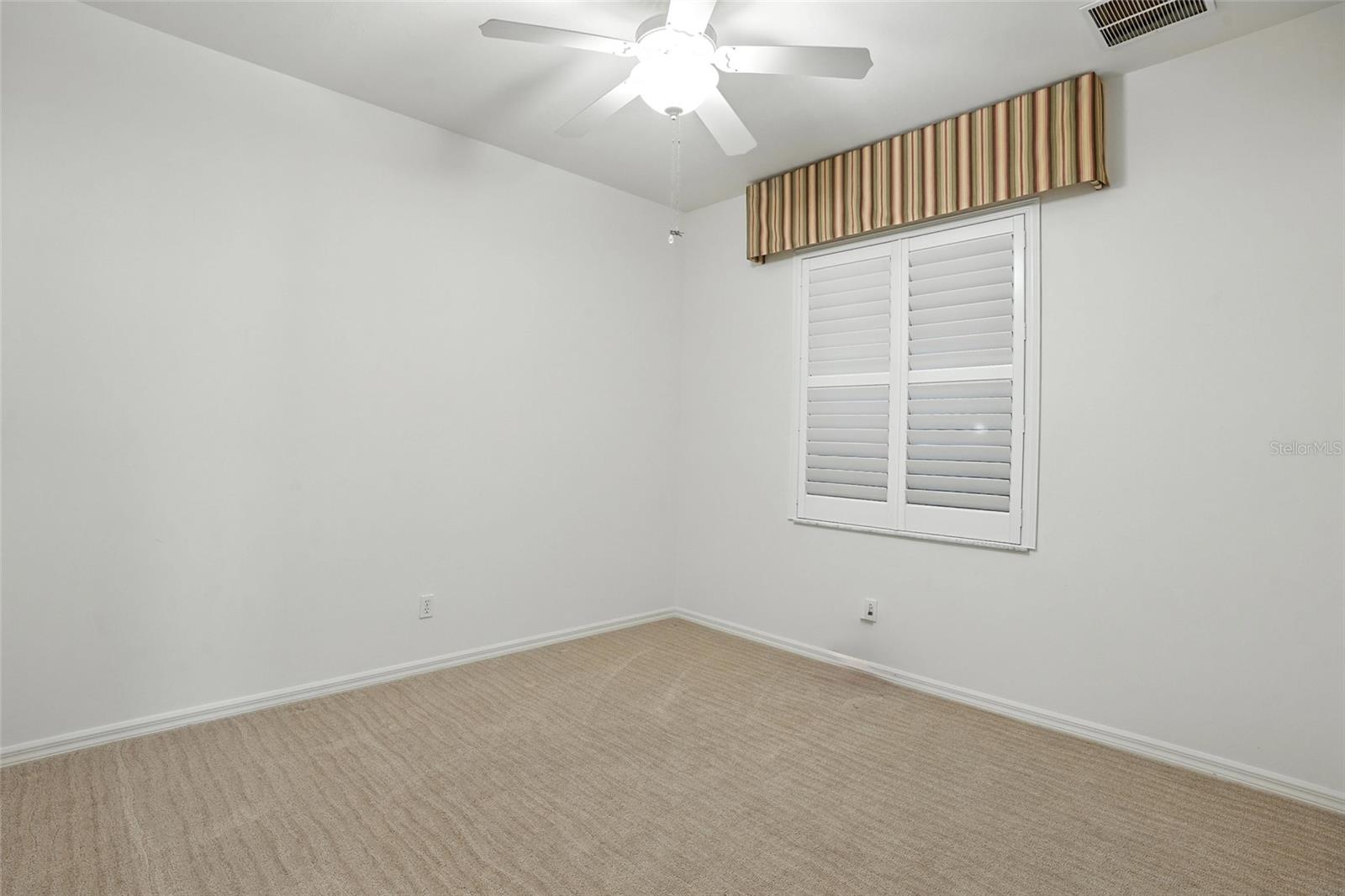 A4660504 Property Photo