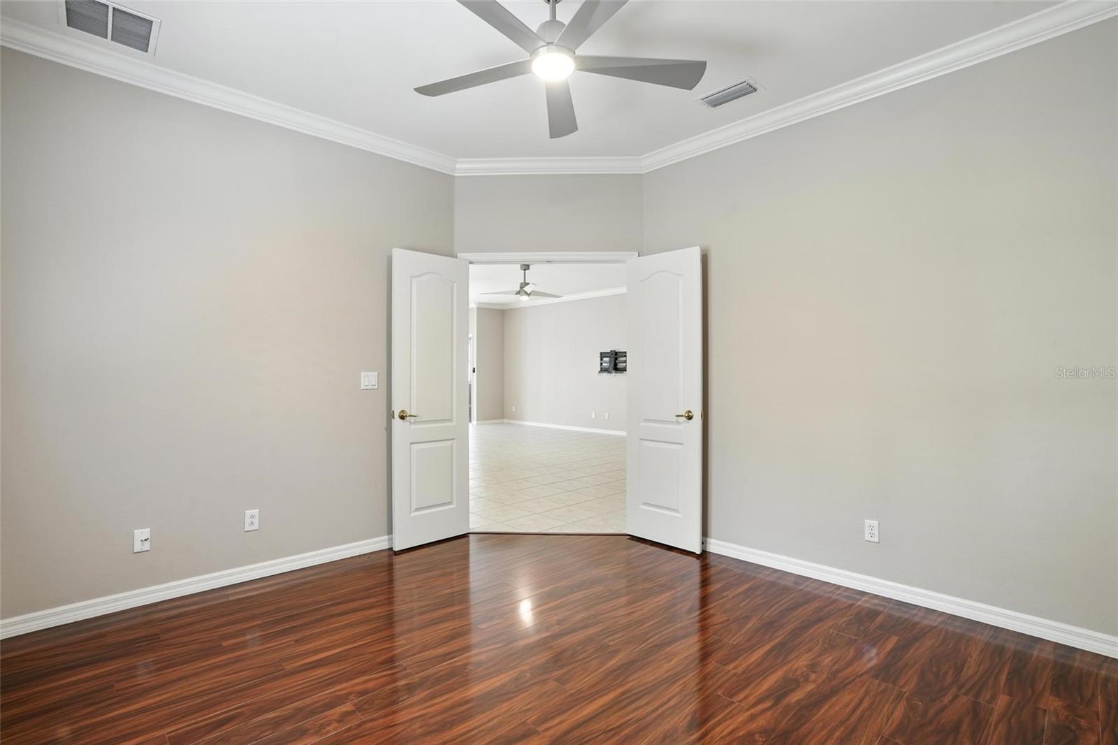 A4660504 Property Photo