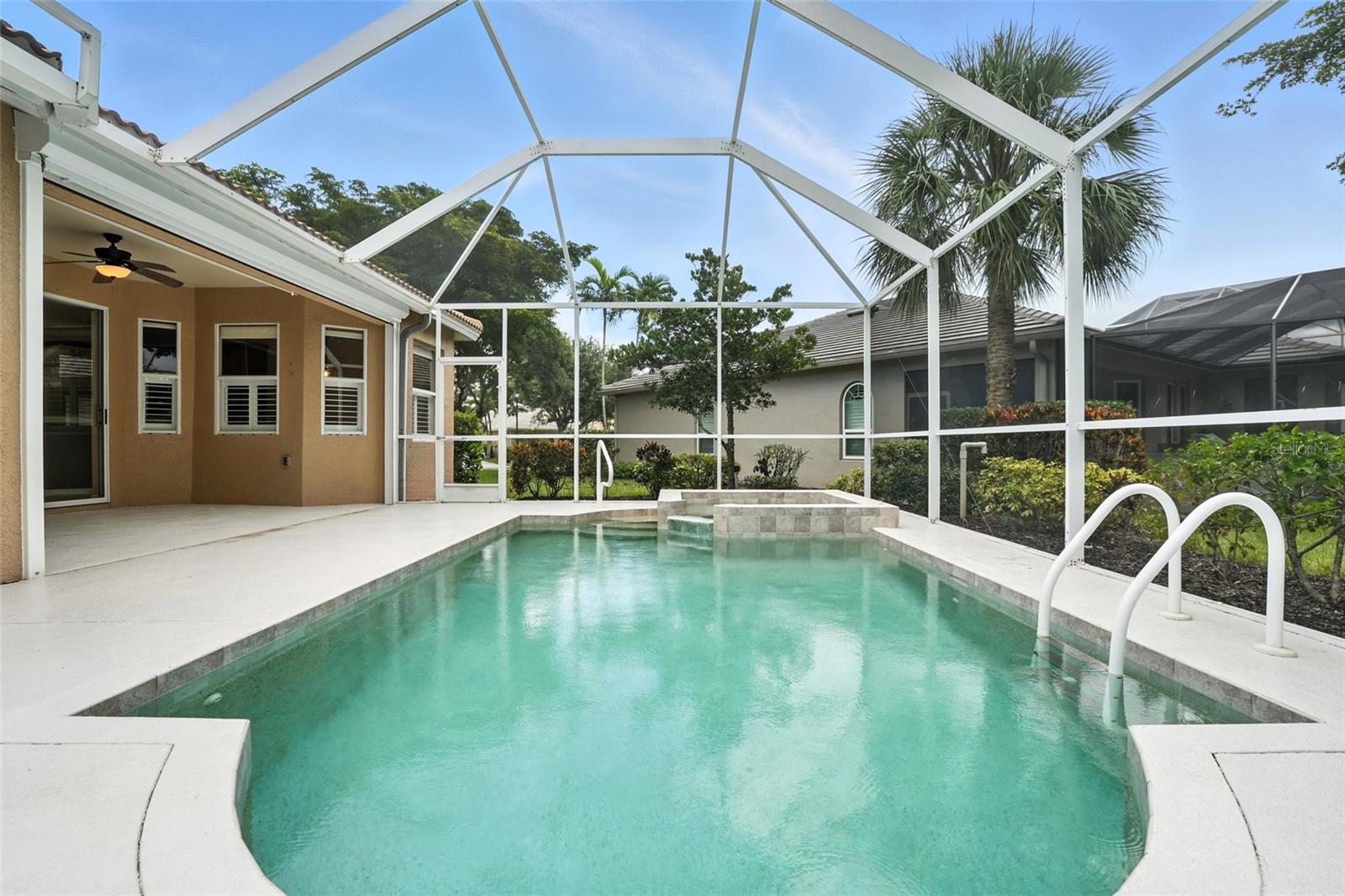 A4660504 Property Photo