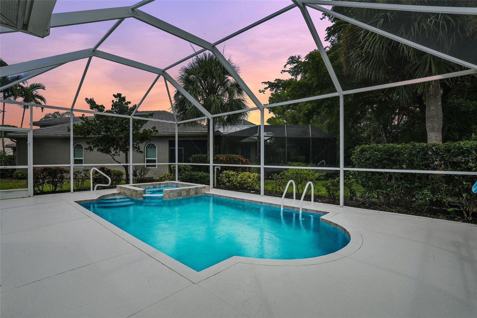 A4660504 Property Photo