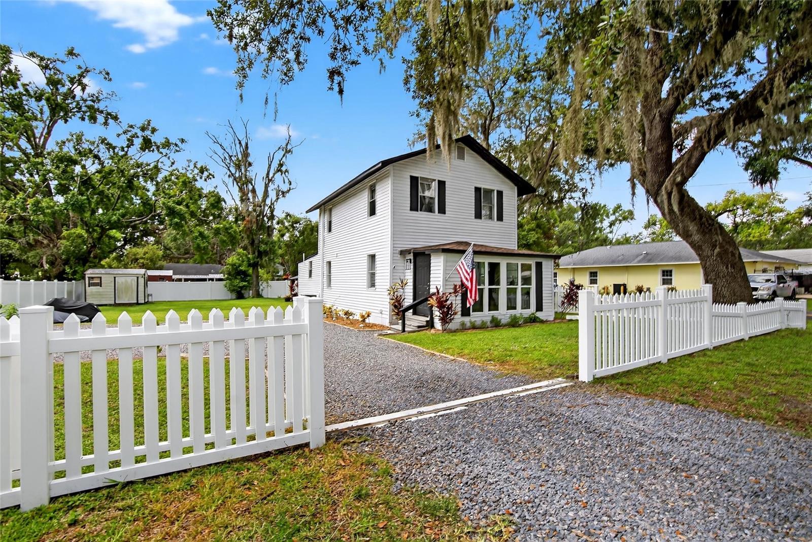 1607 W GRANFIELD AVE, PLANT CITY, FL, 33563