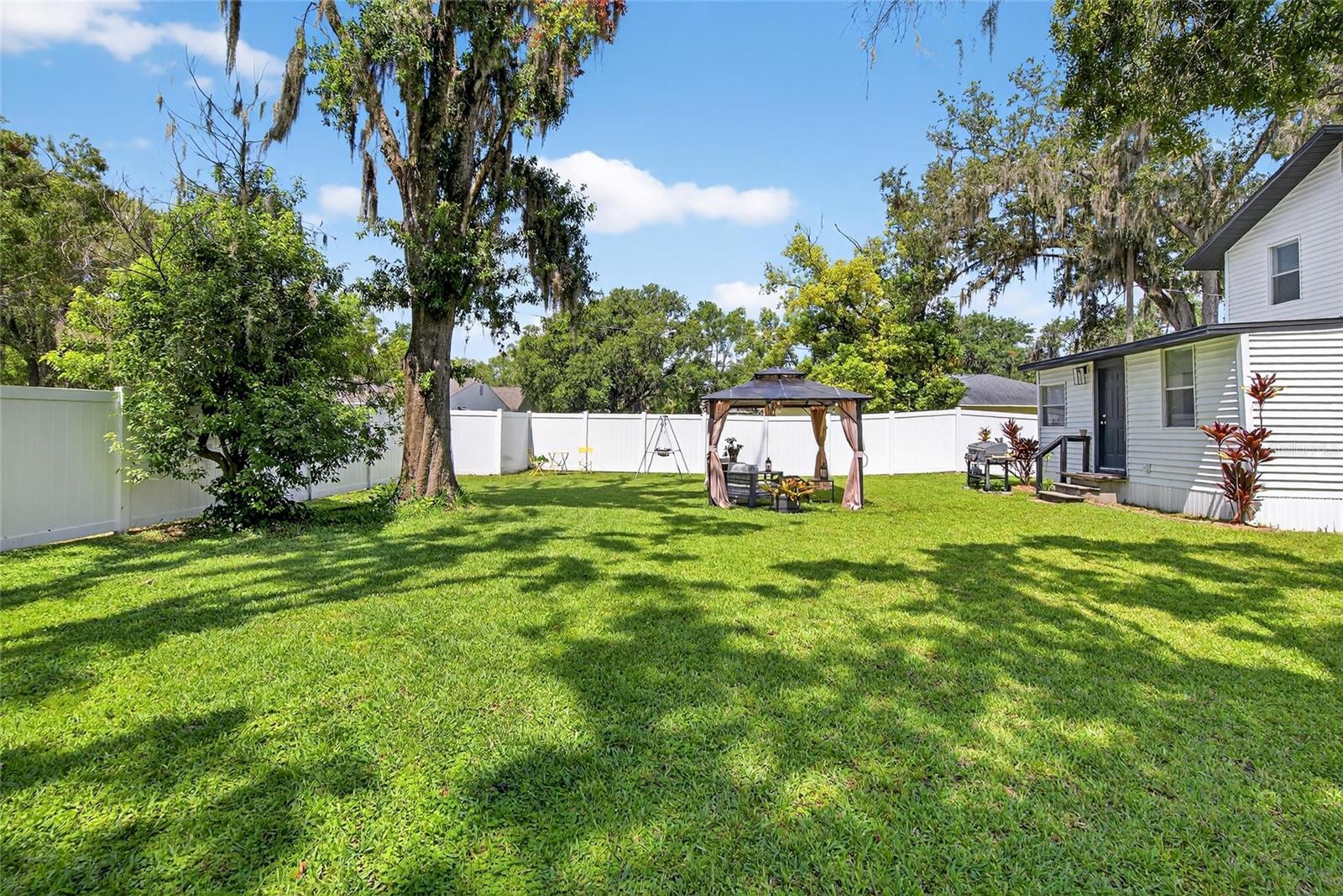 1607 W GRANFIELD AVE, PLANT CITY, FL, 33563