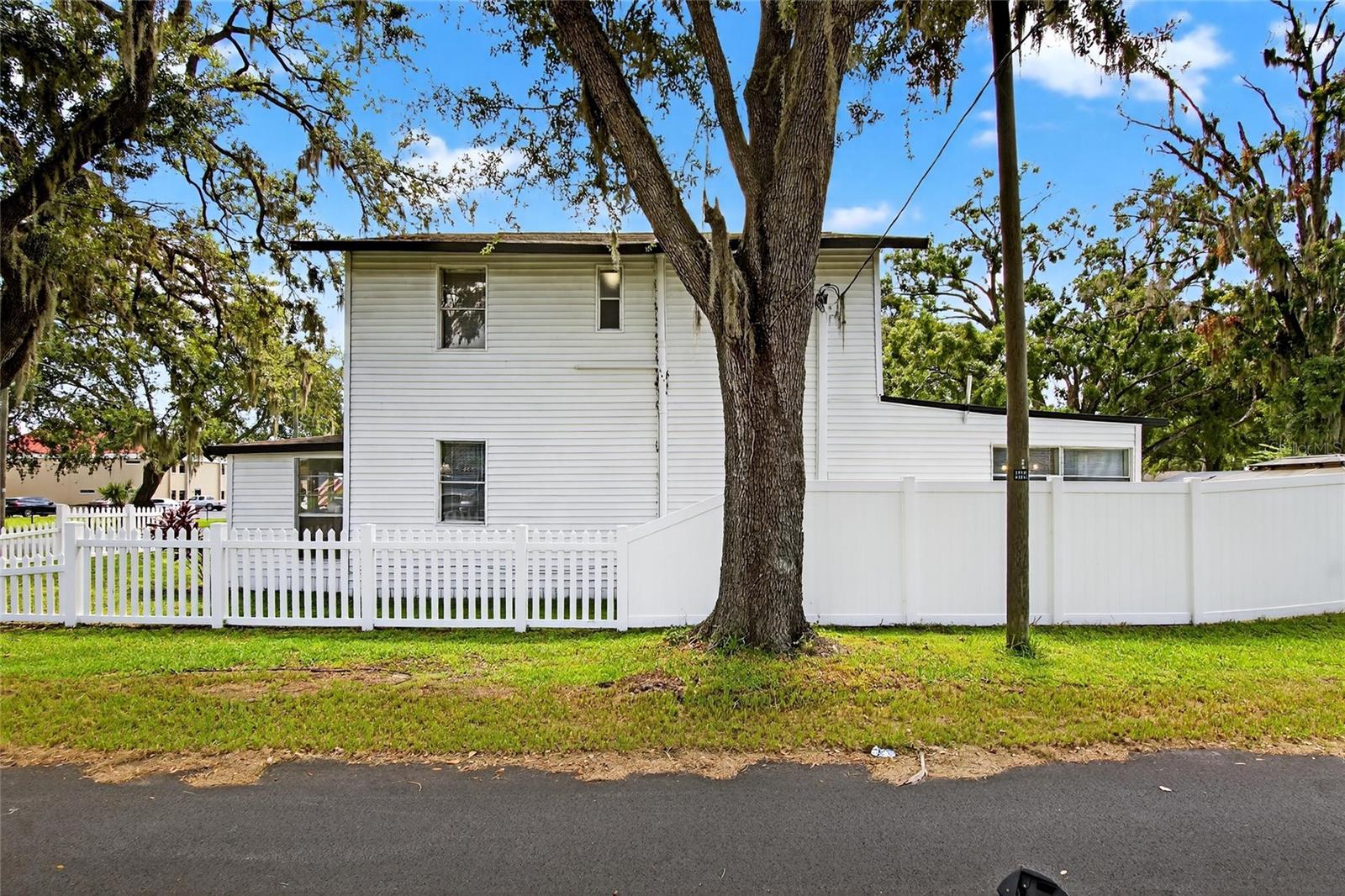 1607 W GRANFIELD AVE, PLANT CITY, FL, 33563