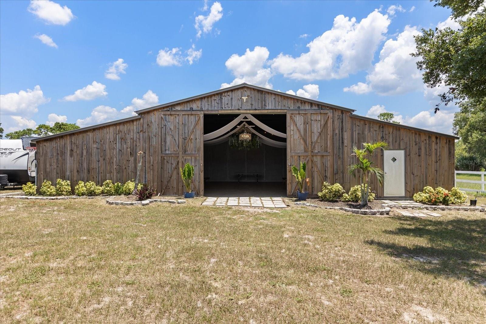 O6331813 Property Photo