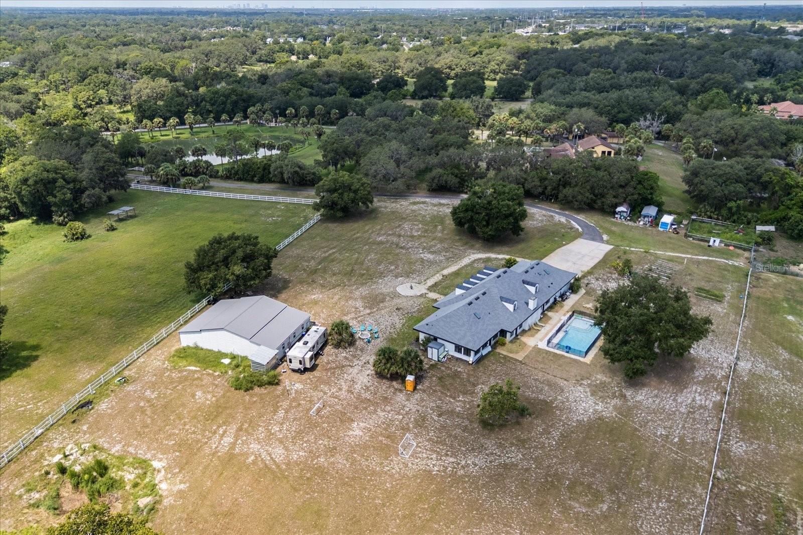 O6331813 Property Photo