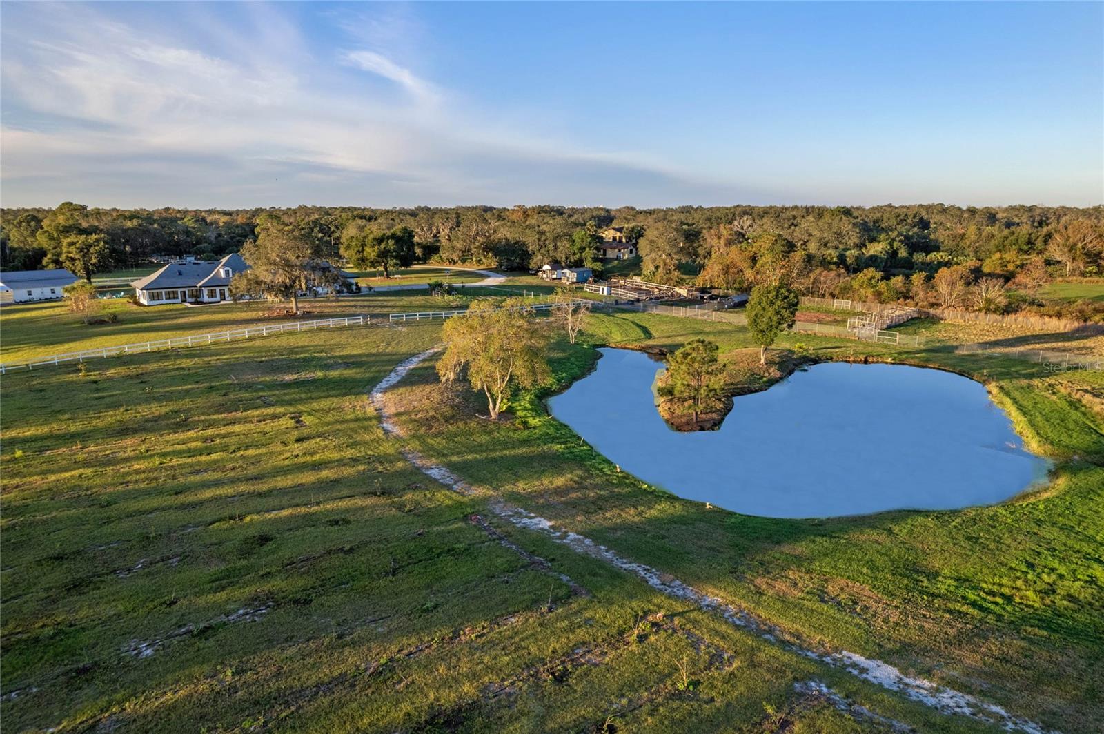 O6331813 Property Photo