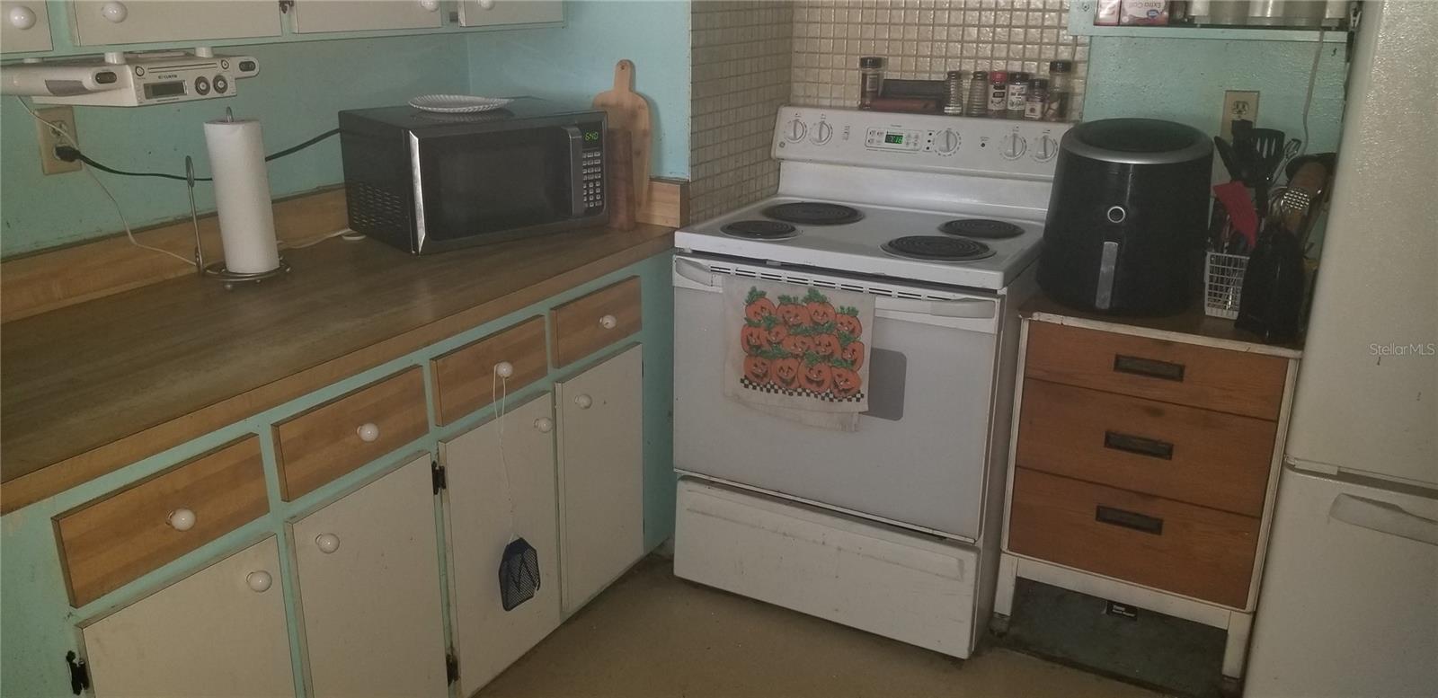 100 ORANGE GROVE AVE S, NOKOMIS, FL, 34275