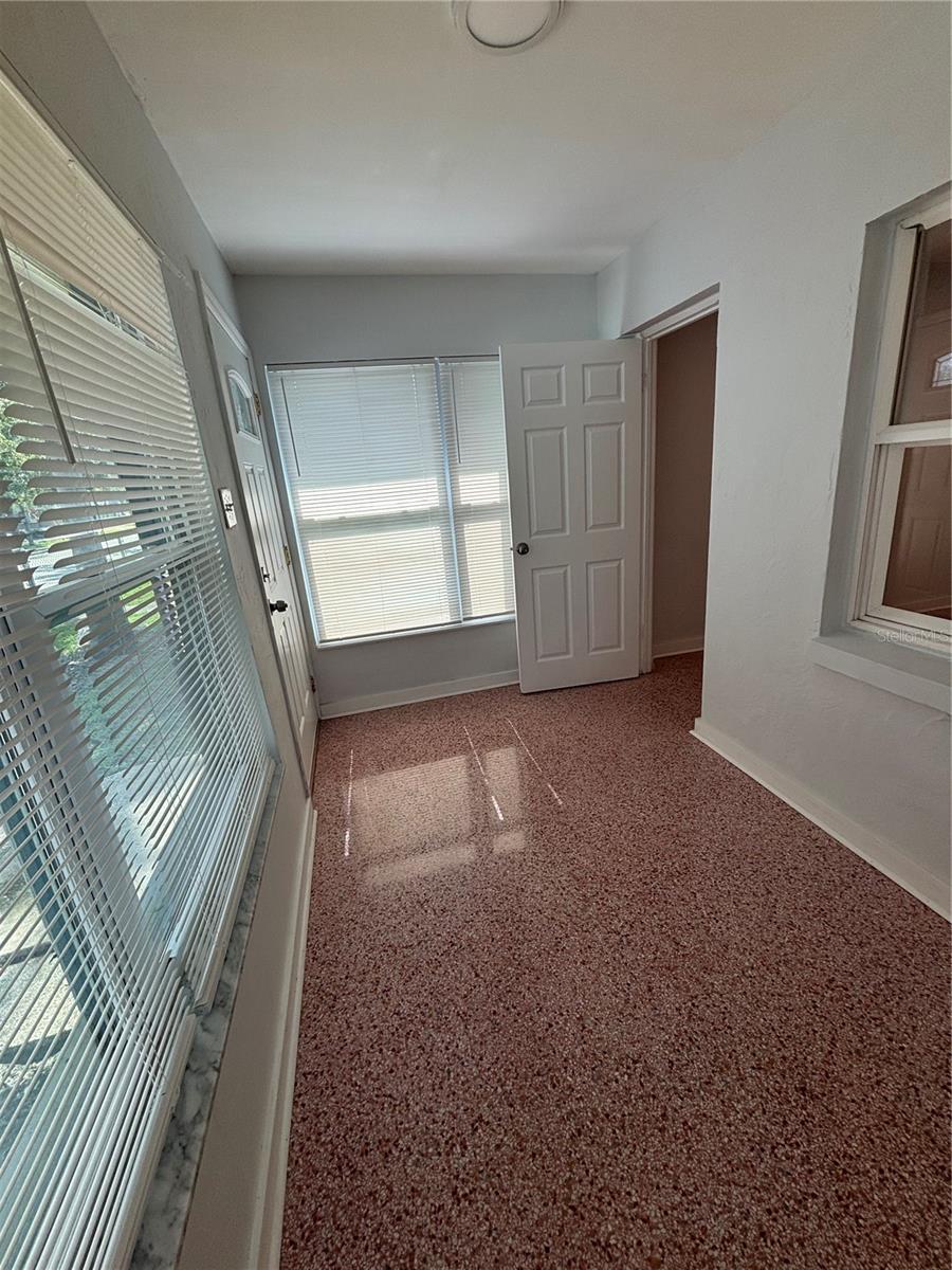 422 15TH AVE S, ST PETERSBURG, FL, 33701